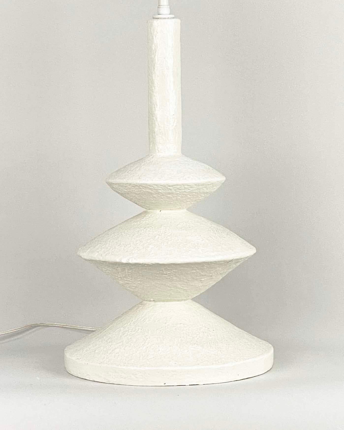 White Plaster Table Lamp After Alberto Giacometti and Jean-Michel Frank In Good Condition In Minneapolis, MN