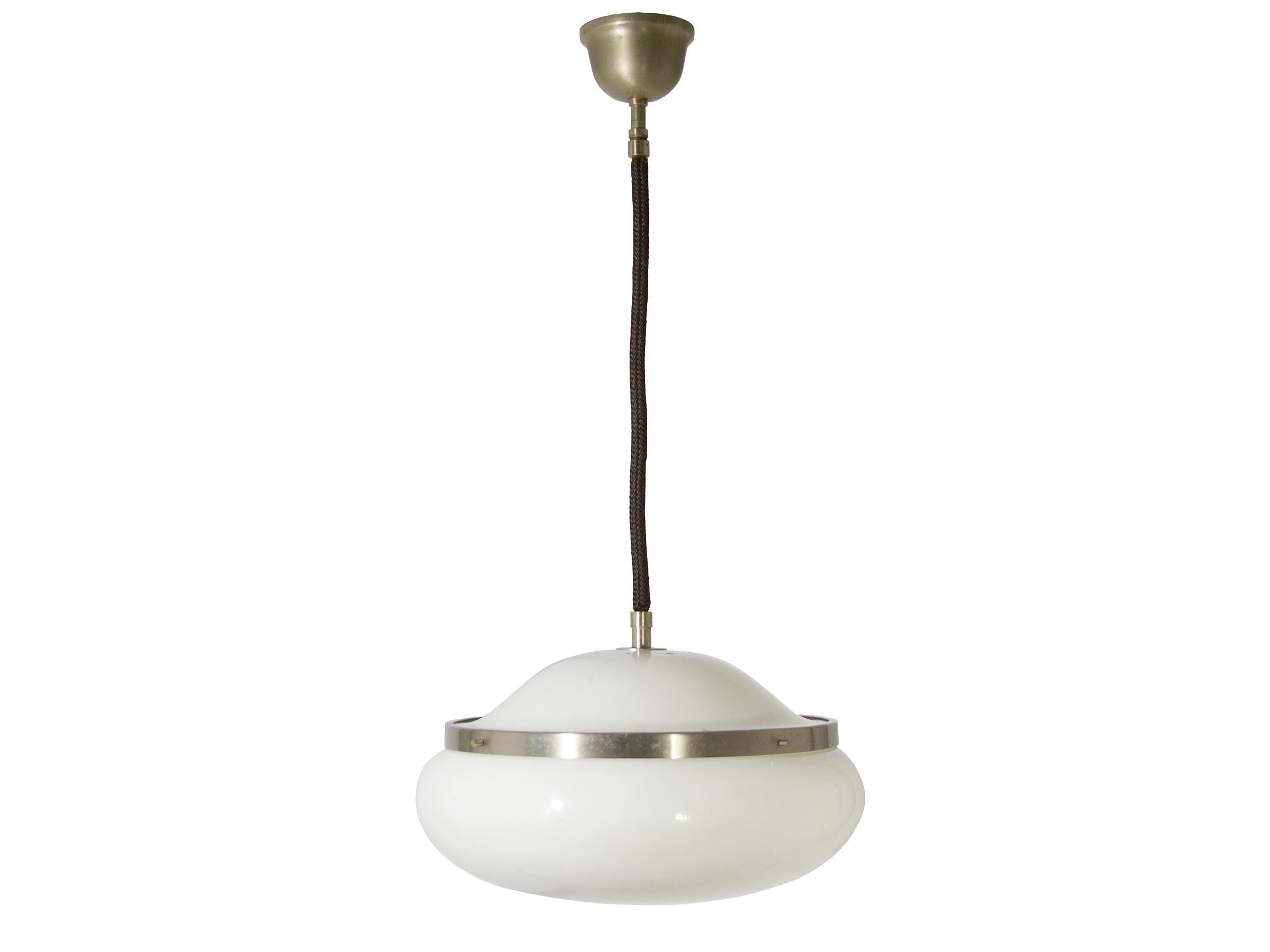 Mid-Century Modern Lampe à suspension en plastique blanc Mod 2/5 1959 de GPA Monti pour Kartell en vente