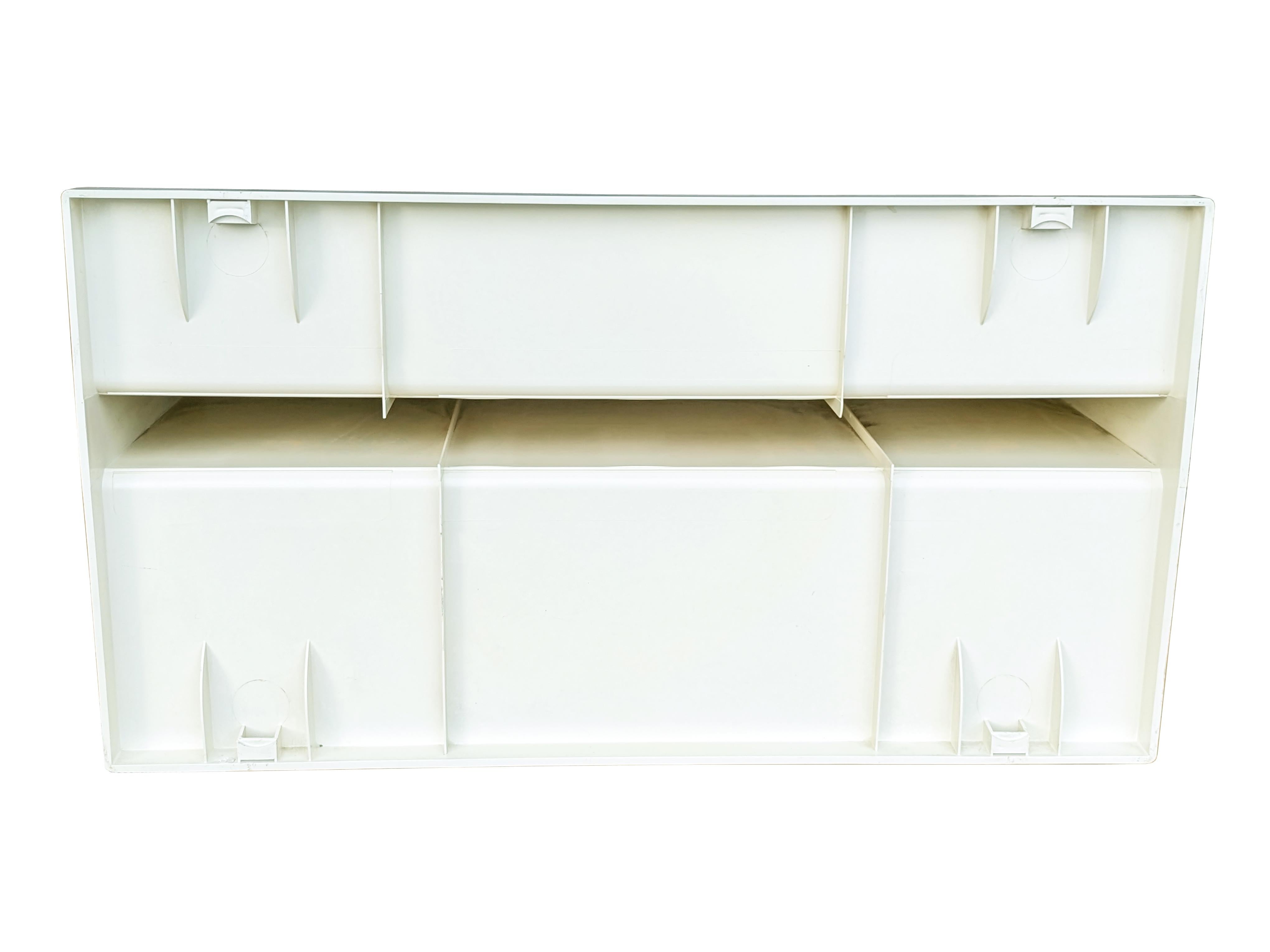 Plastic White plastic shelves by Marcello Siard for Kartell, 1970s