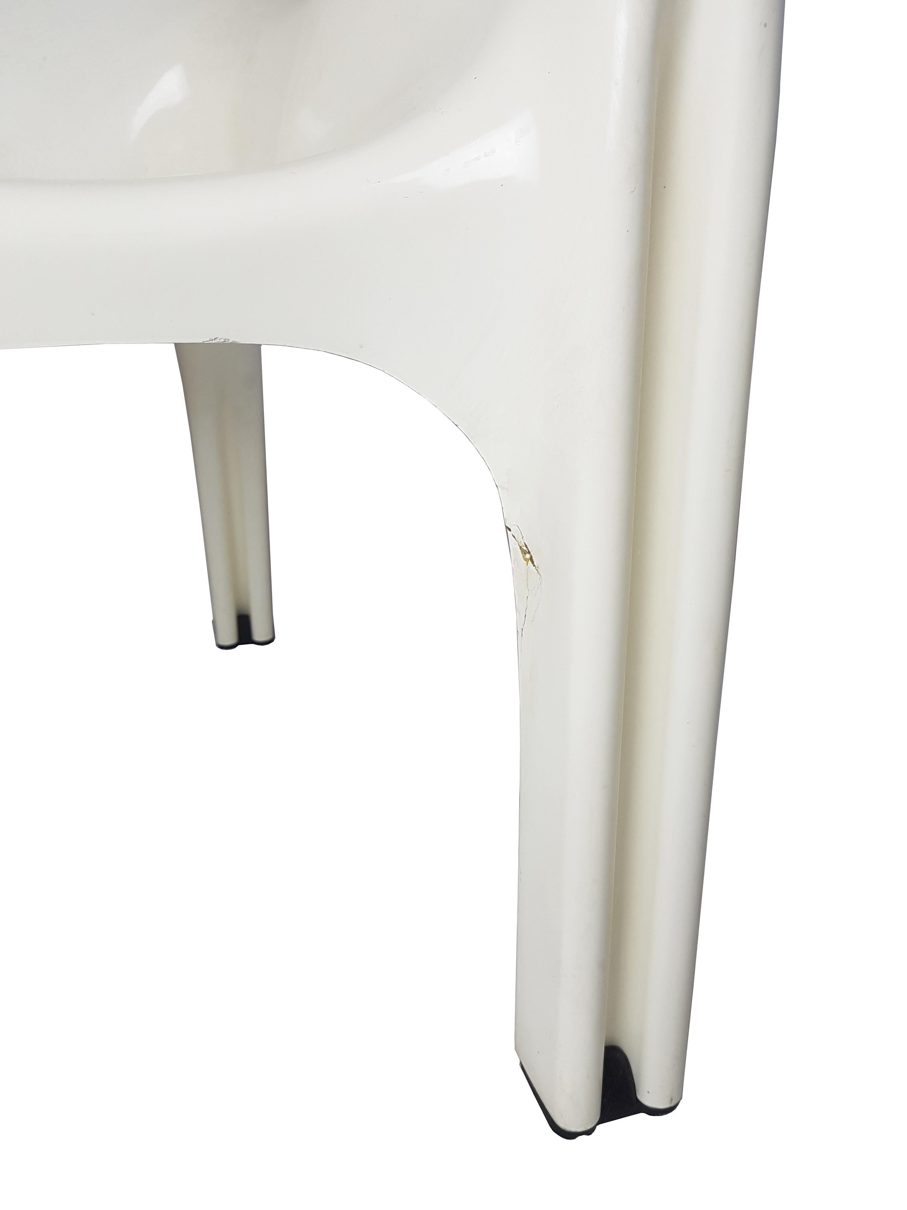 Vicario-Sessel aus weißem Kunststoff von Vico Magistretti für Artemide, 1971, 2er-Set, Set im Angebot 9
