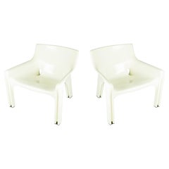 White Plastic Vicario Armchairs by Vico Magistretti for Artemide, 1971, Set of 2