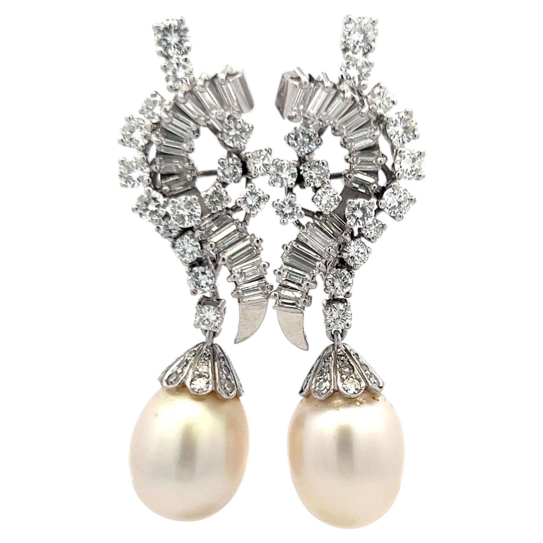 White Platinum Dangling Earrings 4.75ct Round & Baguette H VS Diamonds and Pearl For Sale