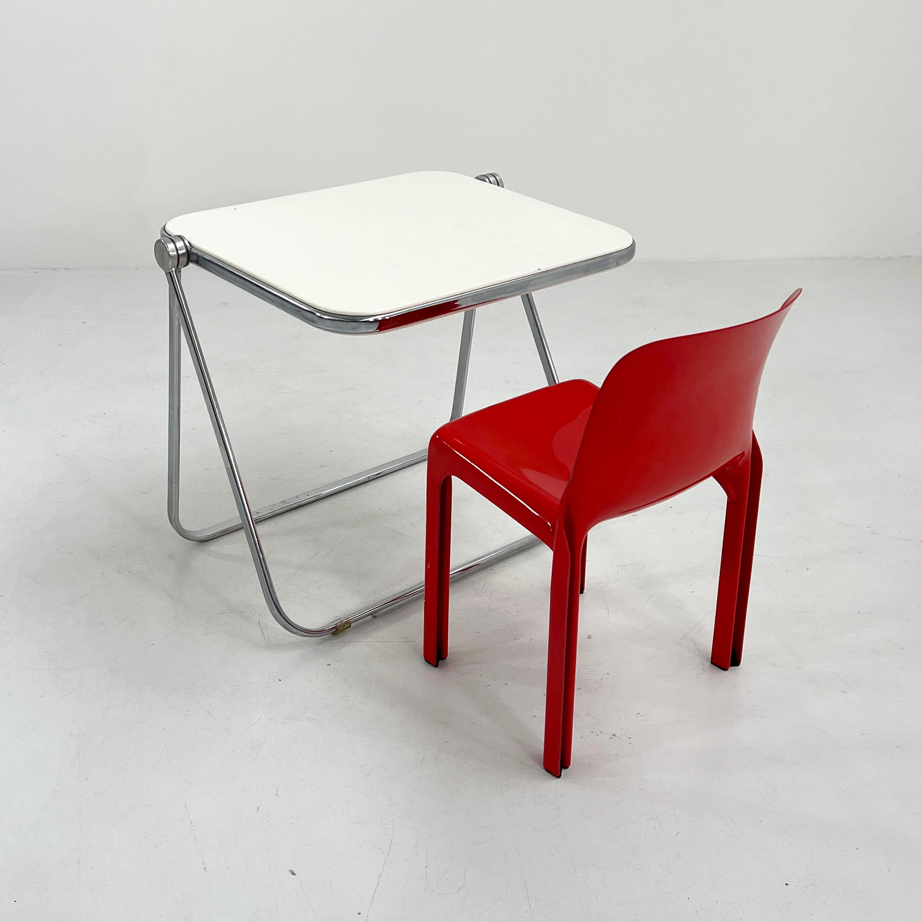 White Platone Folding Desk by Giancarlo Piretti for Anonima Castelli, 1970s In Good Condition In Ixelles, Bruxelles