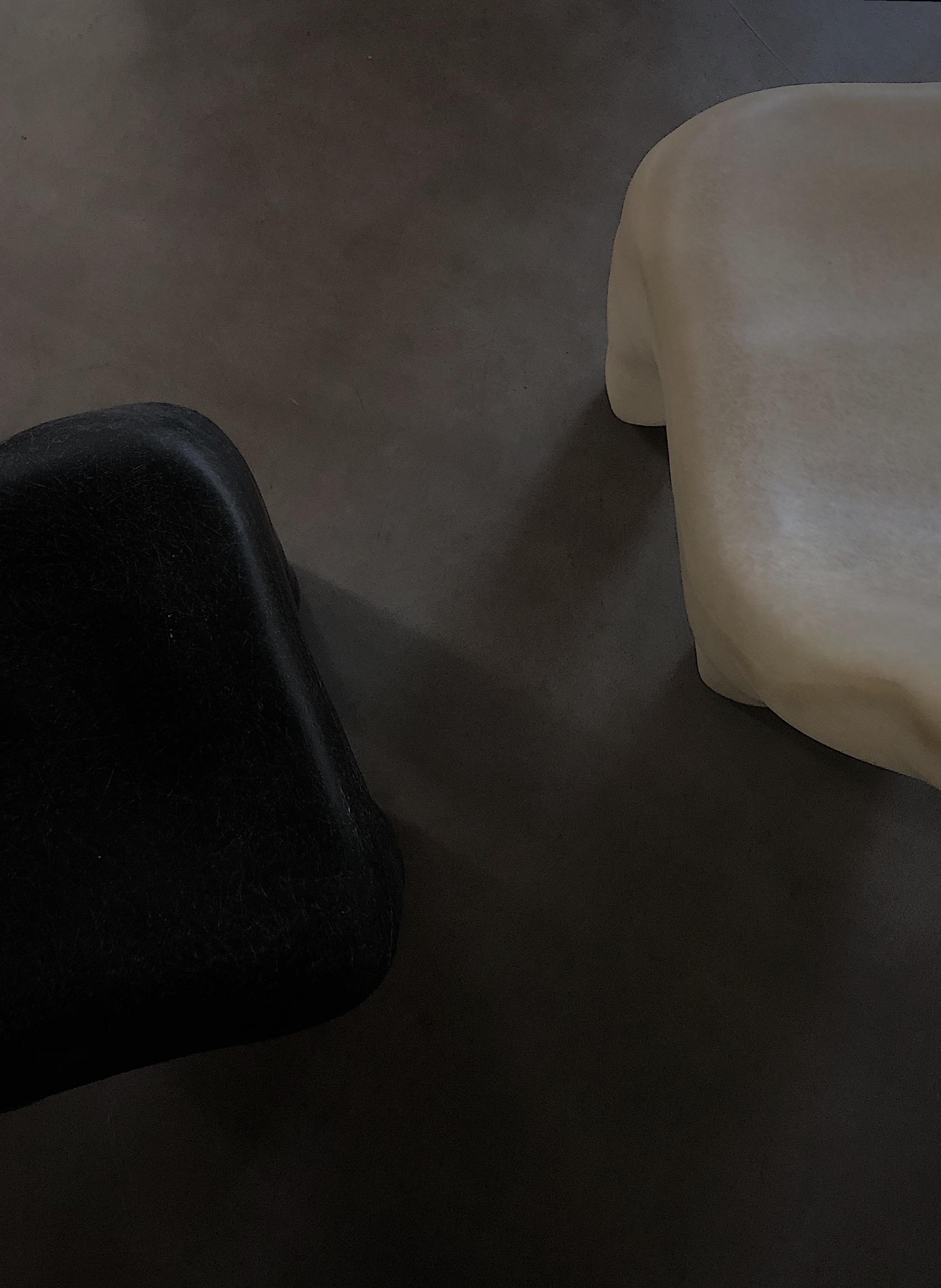 Contemporary White Playdough Chair by Karstudio