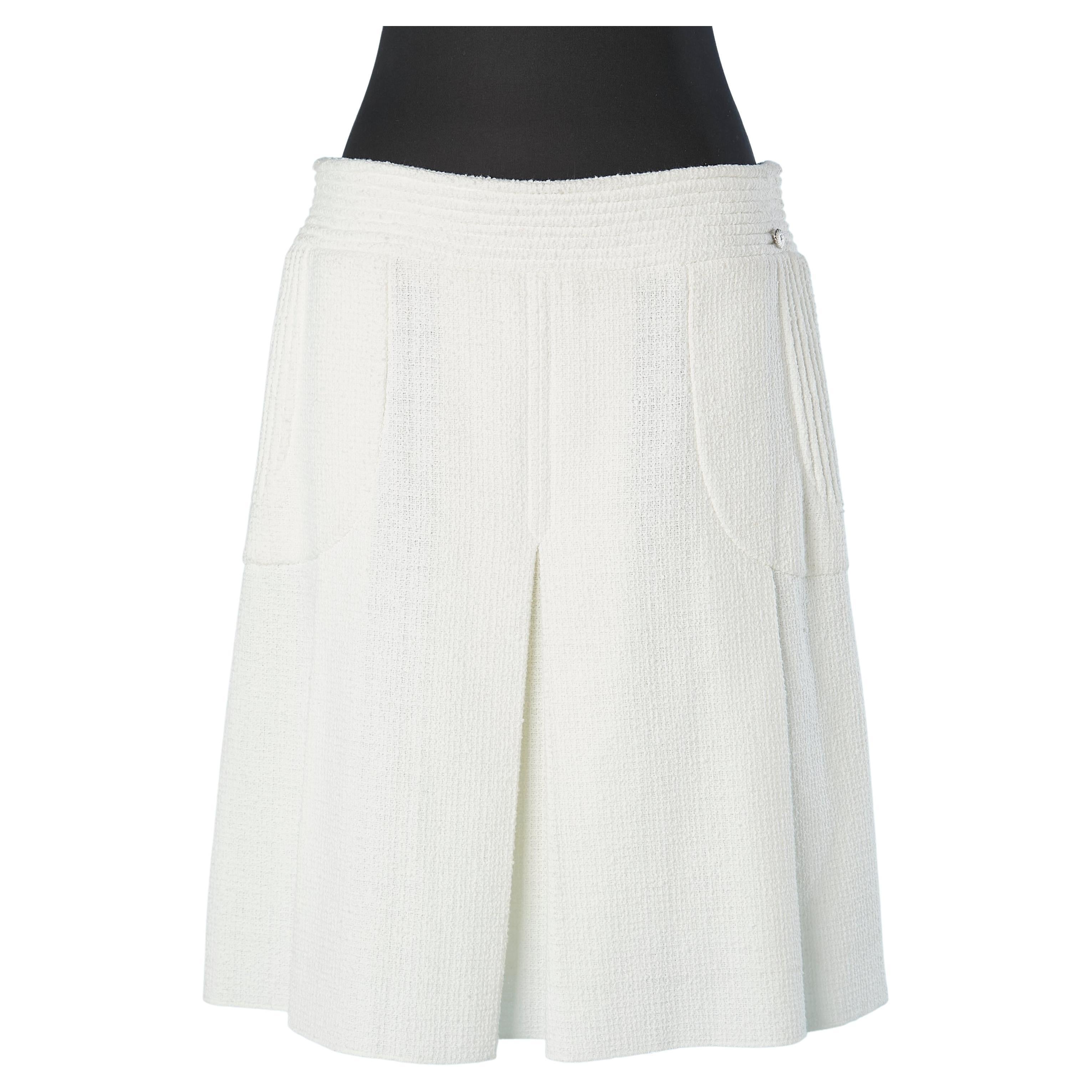 White pleated skirt in cotton tweed Chanel  For Sale