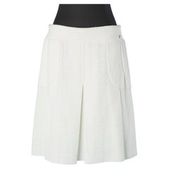 White pleated skirt in cotton tweed Chanel 