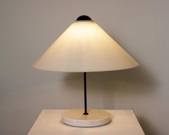 White Plexiglas and Marble Table Lamp Snow by Vico Magistretti, Oluce, 1973