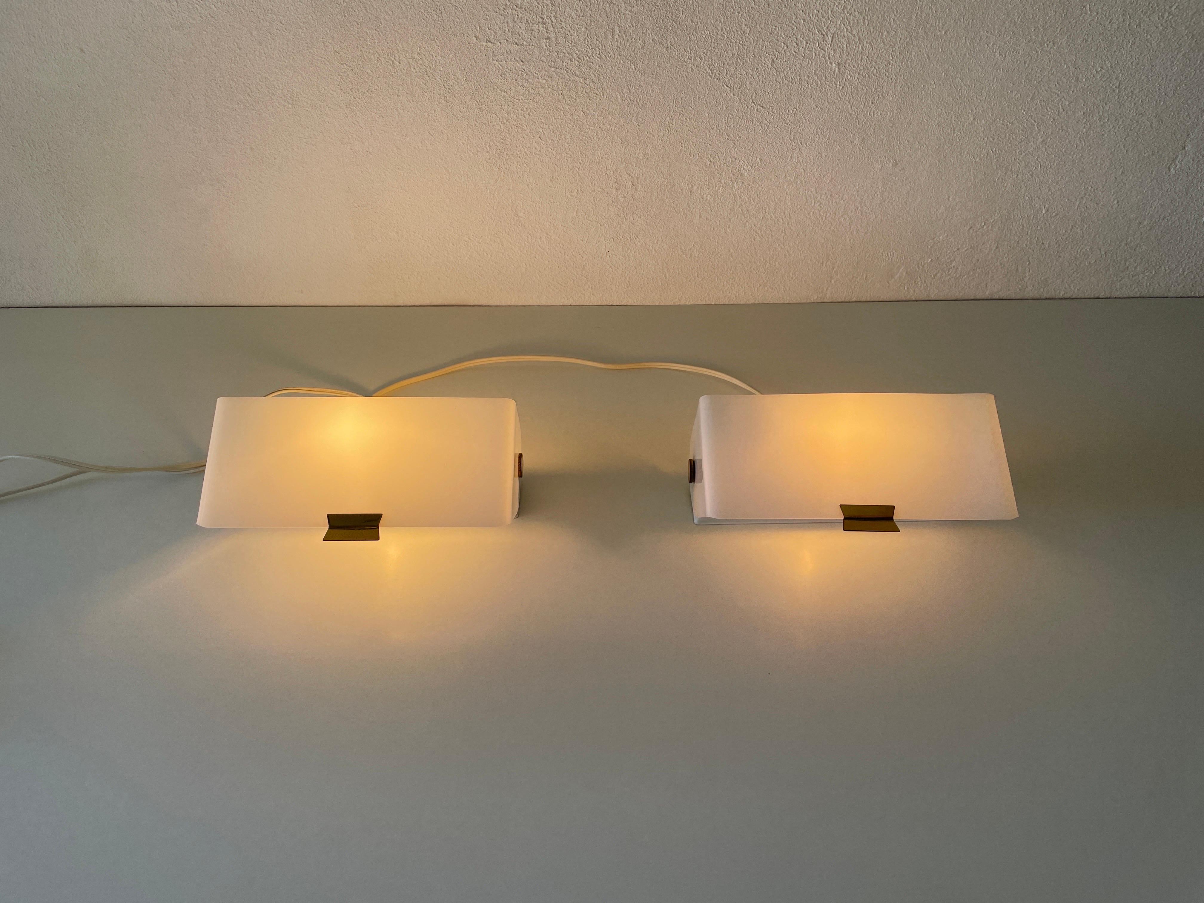 White Plexiglass Adjustable Shade Pair of Sconces, 1950s, Germany For Sale 8
