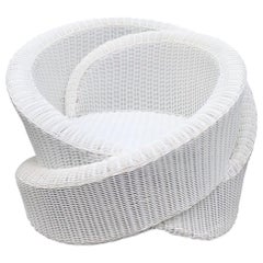 White Polyethylene Waterproof  Rattan Outdoor Indoor Knotty Armchair with pillow