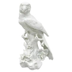Statue de perroquet en porcelaine blanche de 11" avec couronne à 5 points N Capodimonte ou allemand
