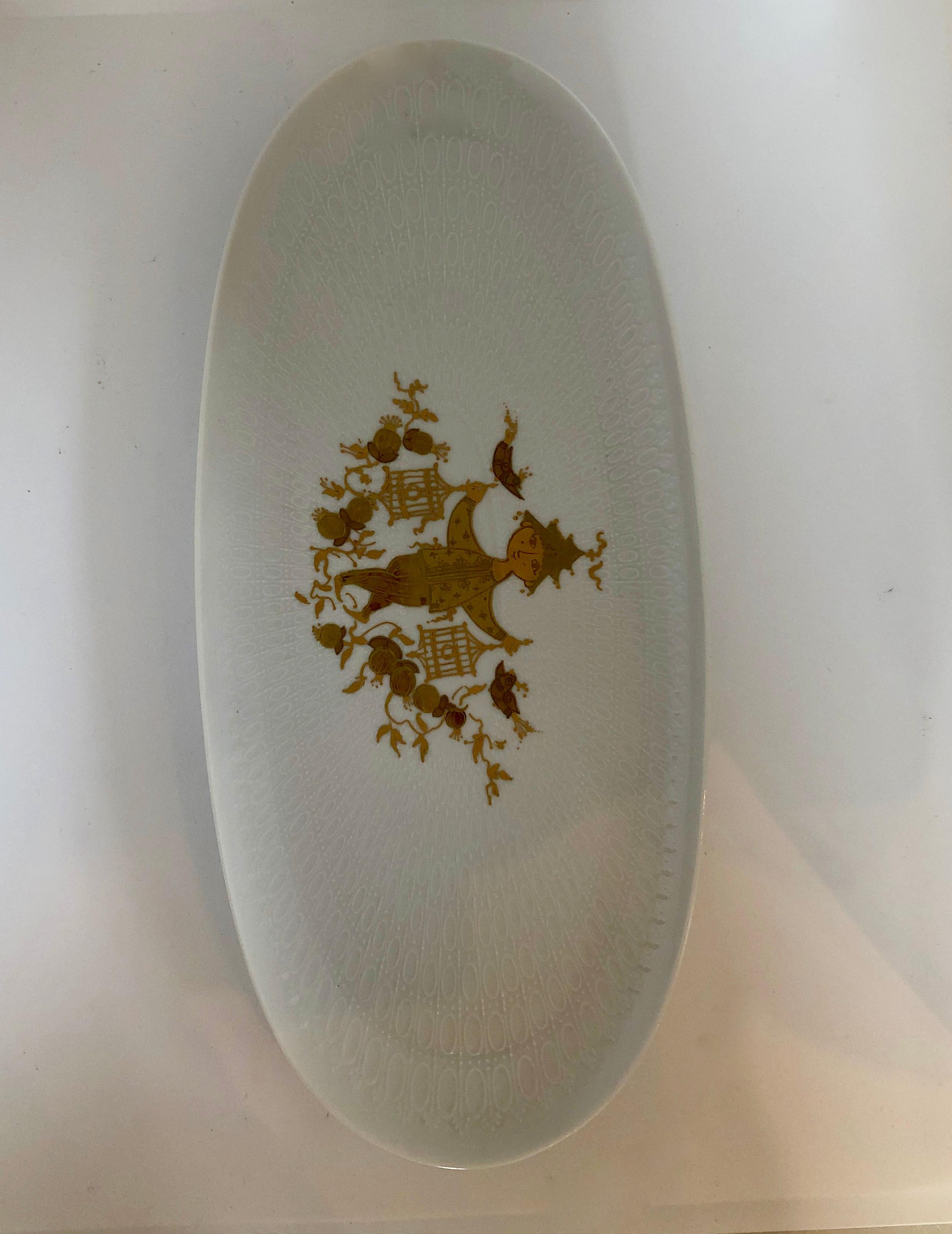 White Porcelain Bjørn Wiinblad for Rosenthal Romance Gold Decorative Platter For Sale 4