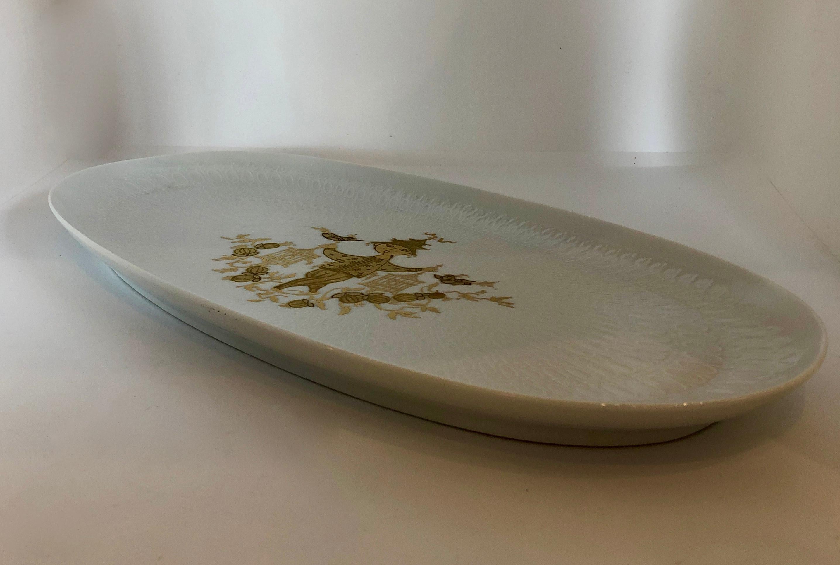 White Porcelain Bjørn Wiinblad for Rosenthal Romance Gold Decorative Platter For Sale 6
