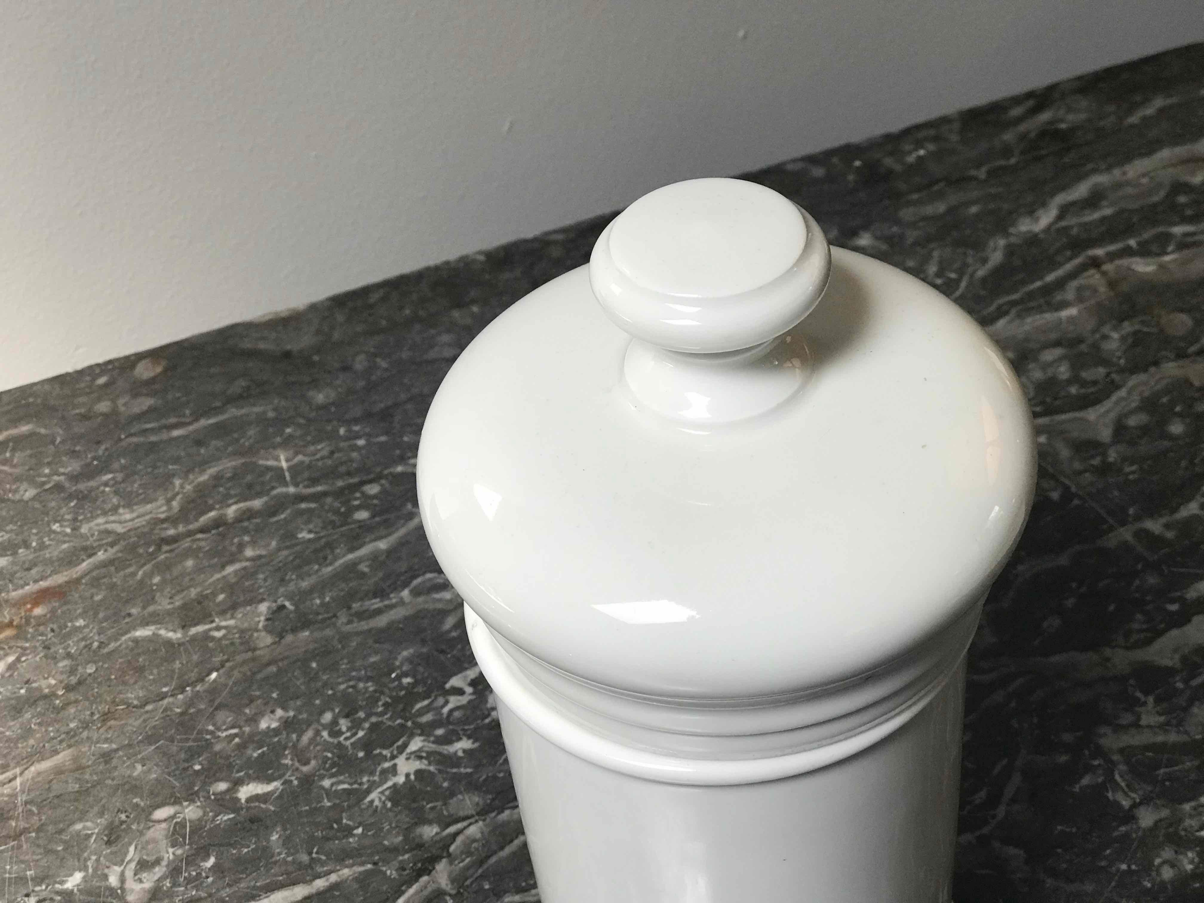 White Porcelain Canisters from an Herb Dispensary In Good Condition In Los Angeles, CA