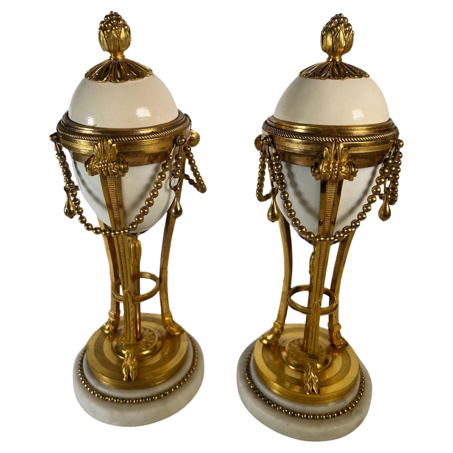 Cazuelas de porcelana blanca en venta