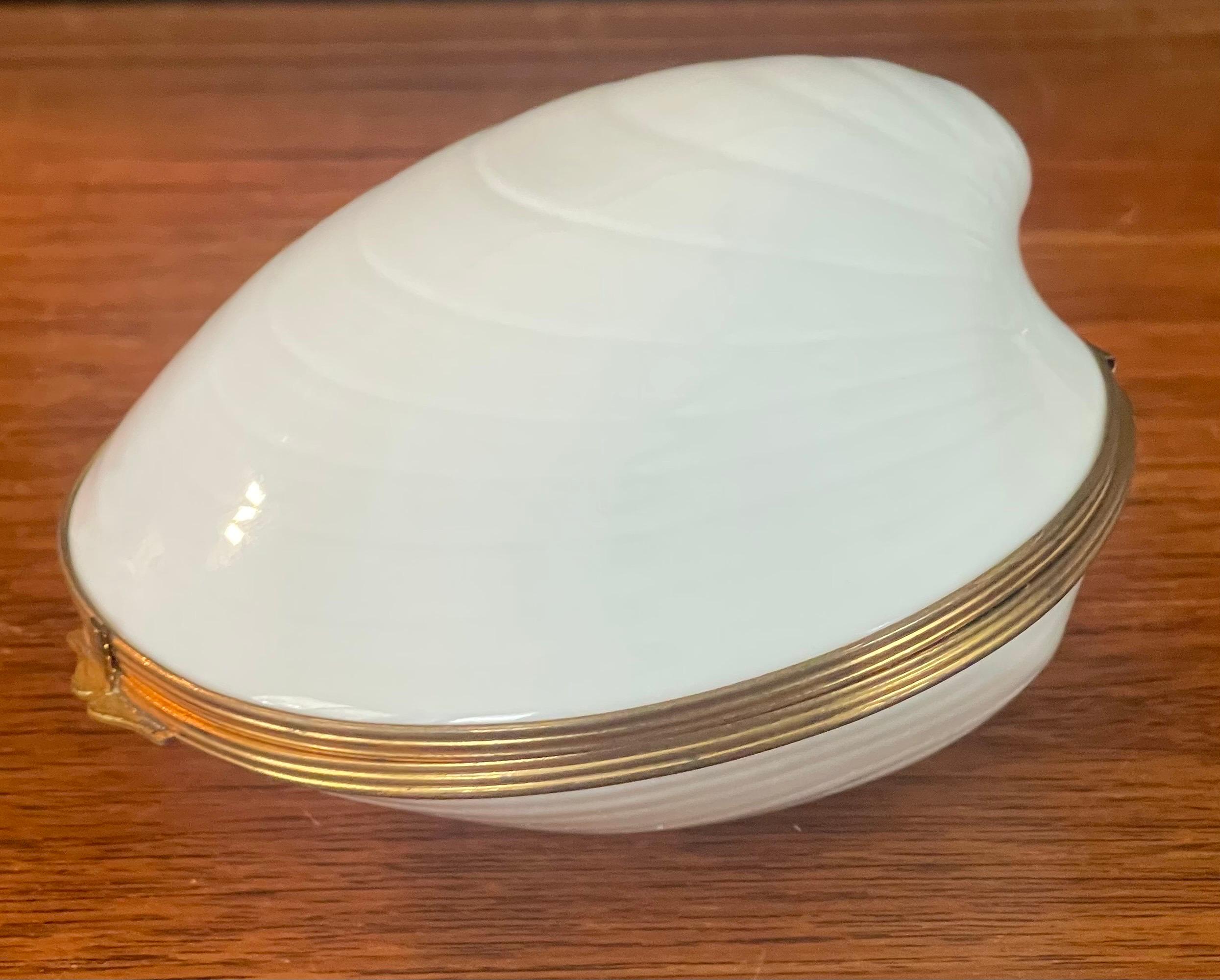 20th Century White Porcelain Clam Shell Trinket Box by Limoges For Sale