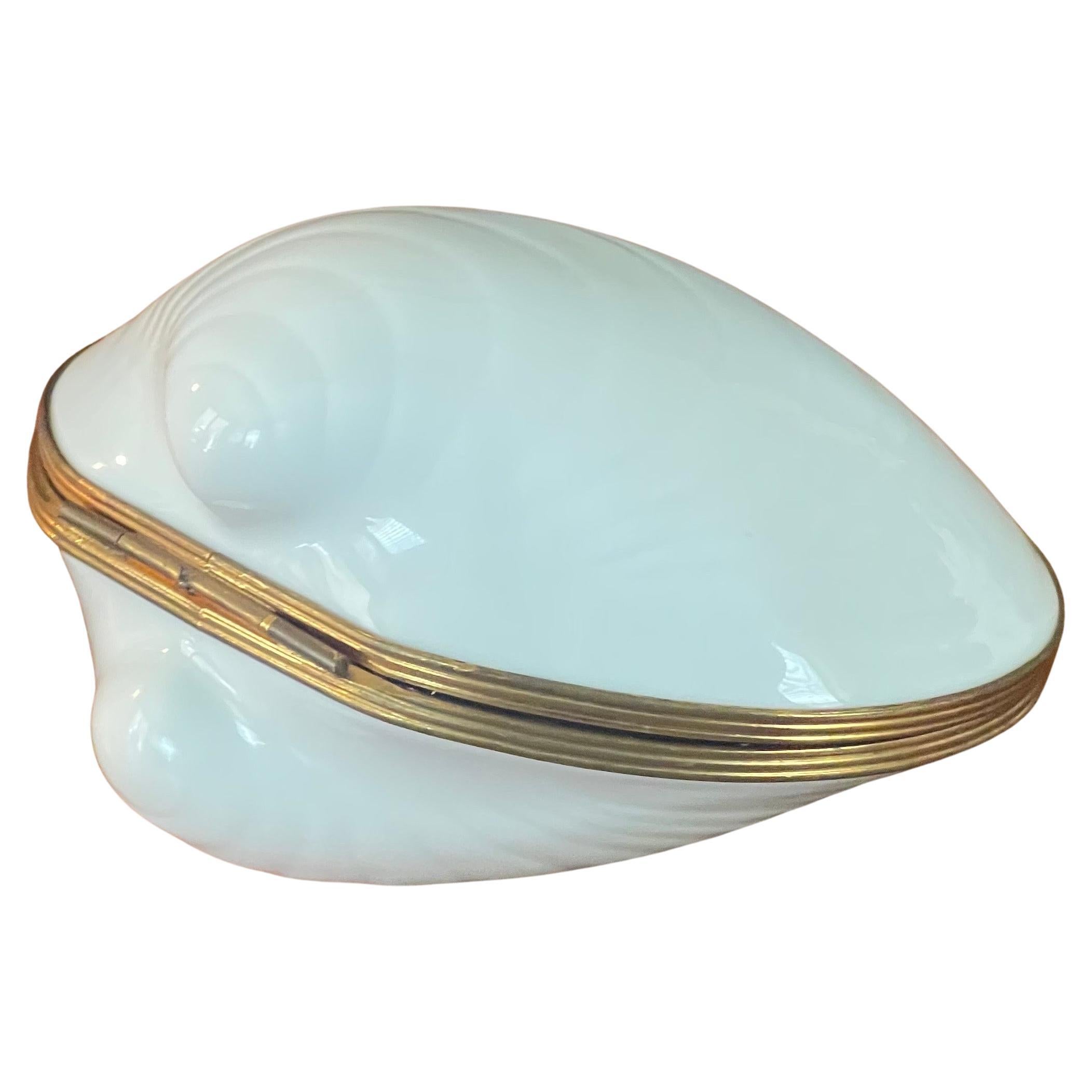 White Porcelain Clam Shell Trinket Box by Limoges For Sale