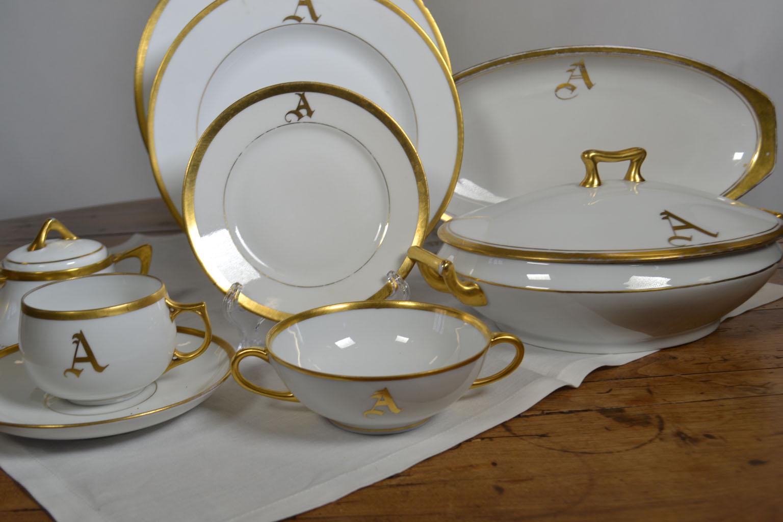 20th Century White Porcelain Dinnerware 149 Pieces, Gilt Rim
