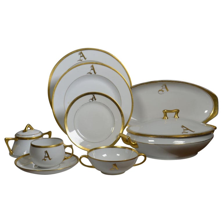 White Porcelain Dinnerware 149 Pieces, Gilt Rim at 1stDibs