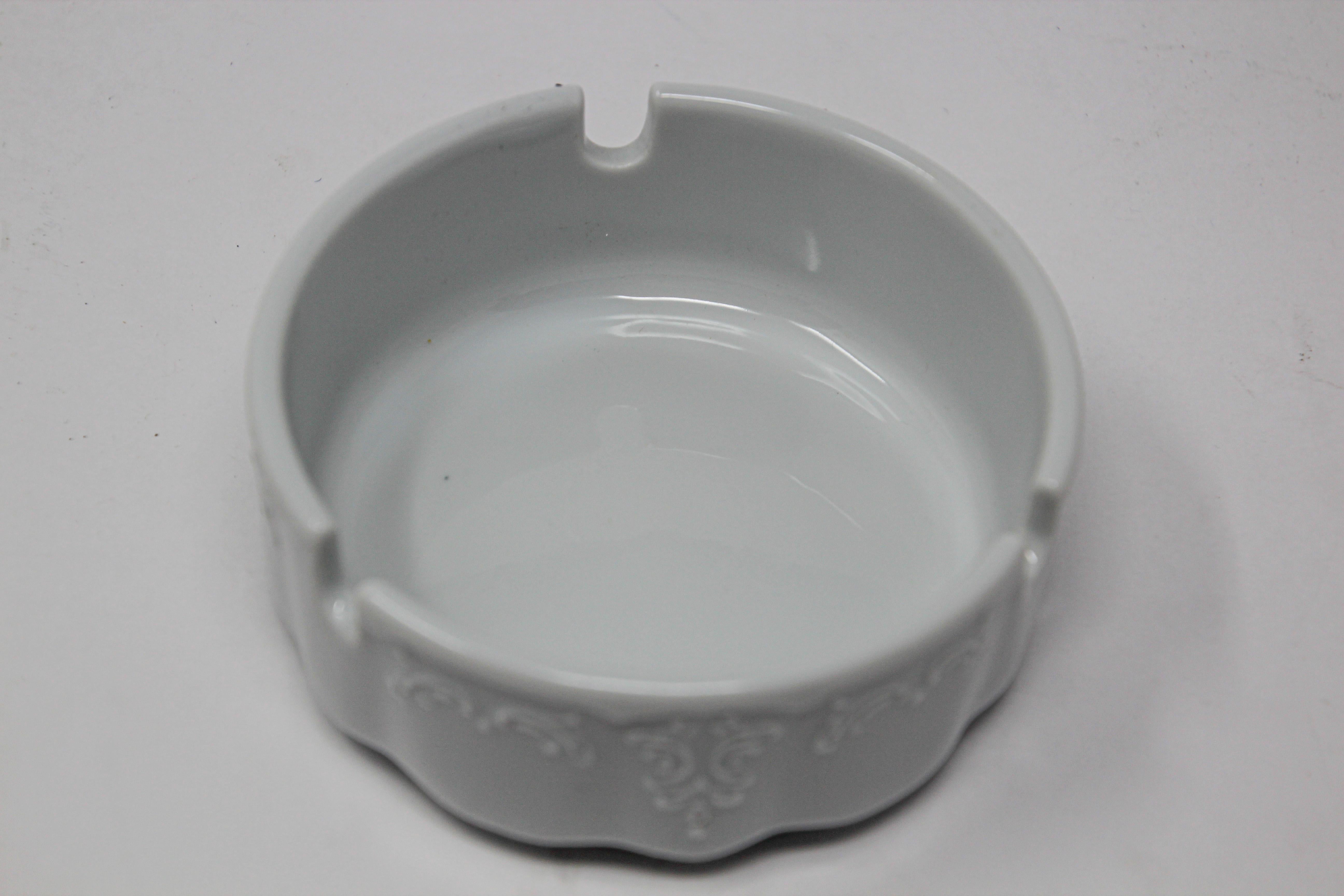 White Porcelain Ashtray Made in Germany In Excellent Condition For Sale In North Hollywood, CA