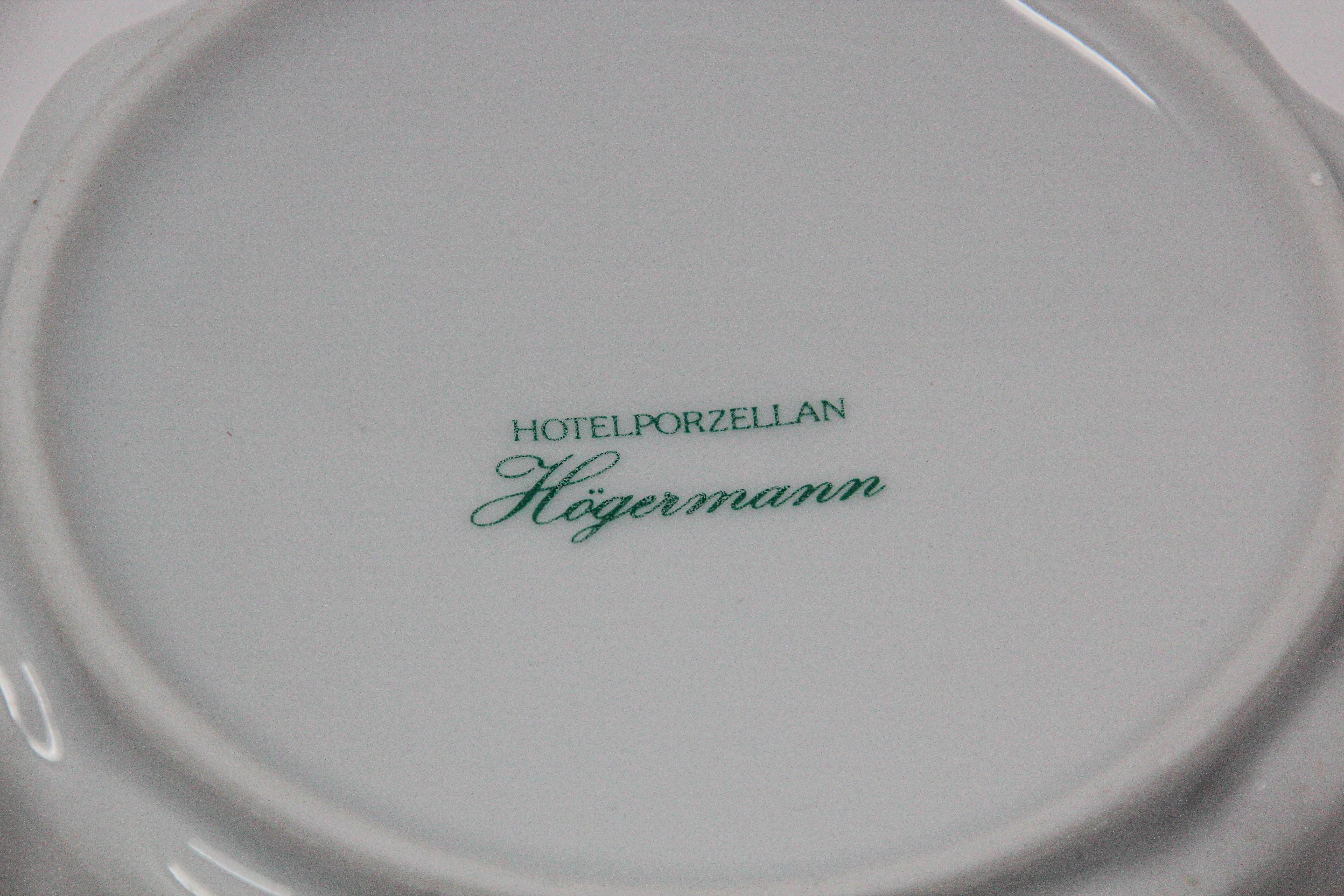 Porcelaine Cendrier en porcelaine blanche fabriqué en Allemagne en vente