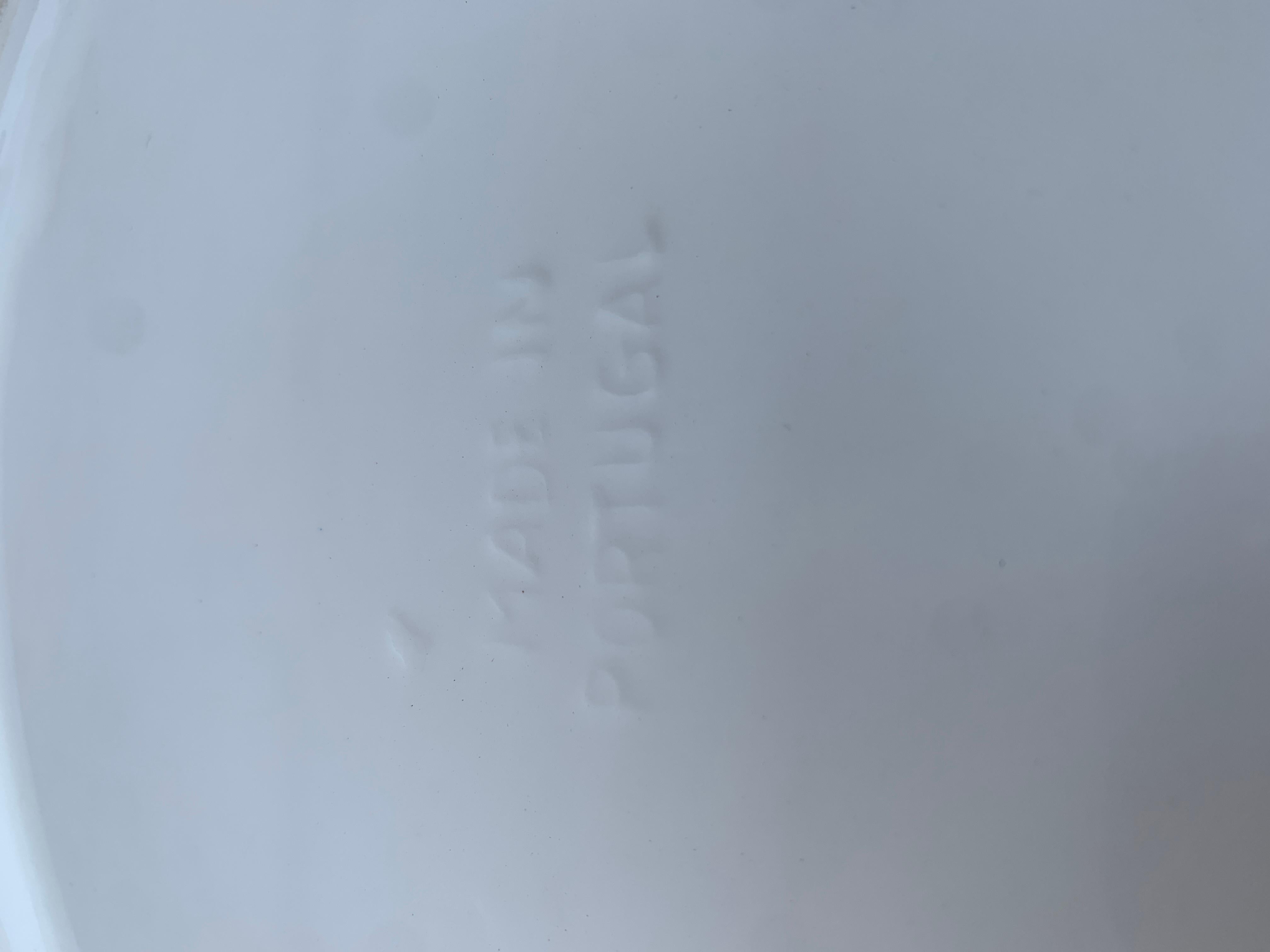 Contenitore con coperchio in porcellana bianca per crocchette per cani 