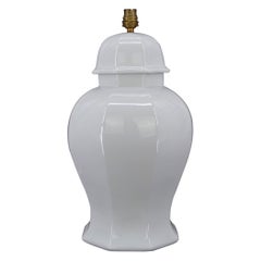 Lámpara de porcelana blanca de Pillivuyt, Japonisme, Francia, hacia 1970