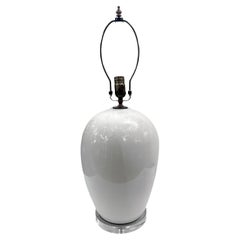 Lampada in porcellana bianca