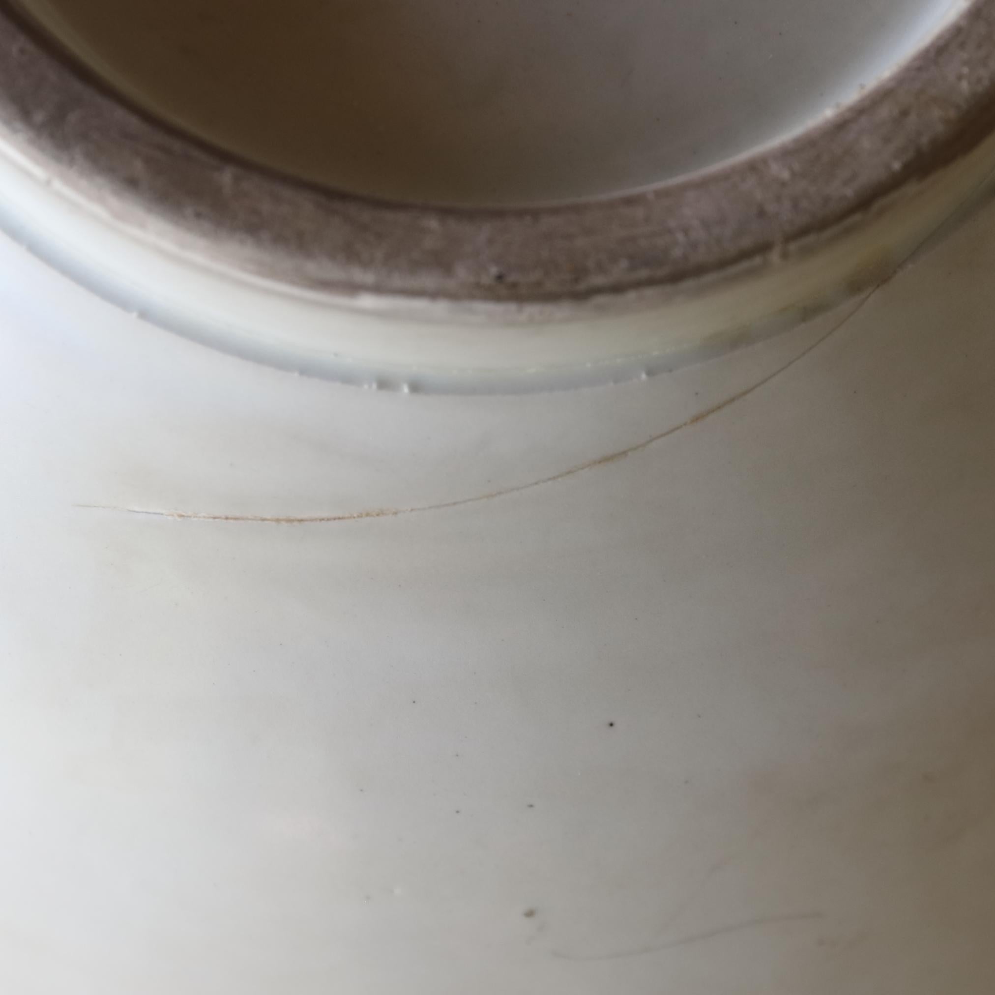 White Porcelain Moon Jar, Joseon Dynasty / 1392-1897 For Sale 13