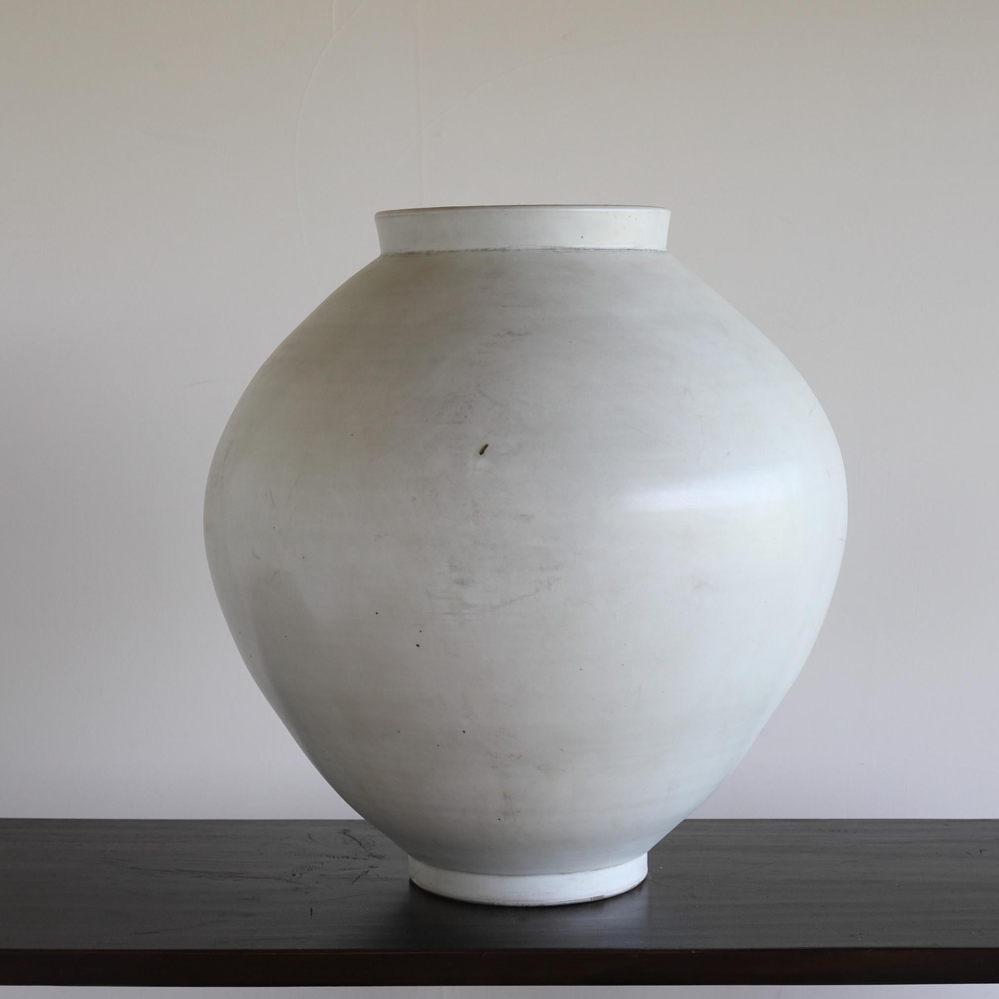 Korean White Porcelain Moon Jar, Joseon Dynasty / 1392-1897 For Sale