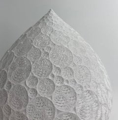 Escultura de porcelana blanca de Lee Jong Min