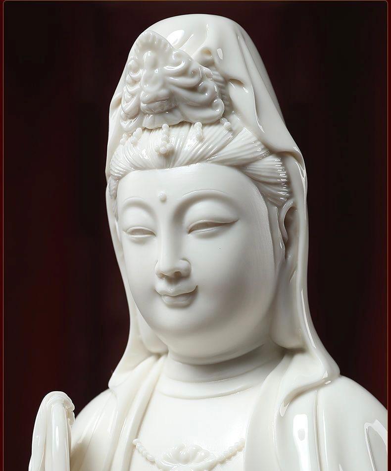 Vintage White Porcelain South Sea Buddha Statue Sitting on a Lotus Flower For Sale 3