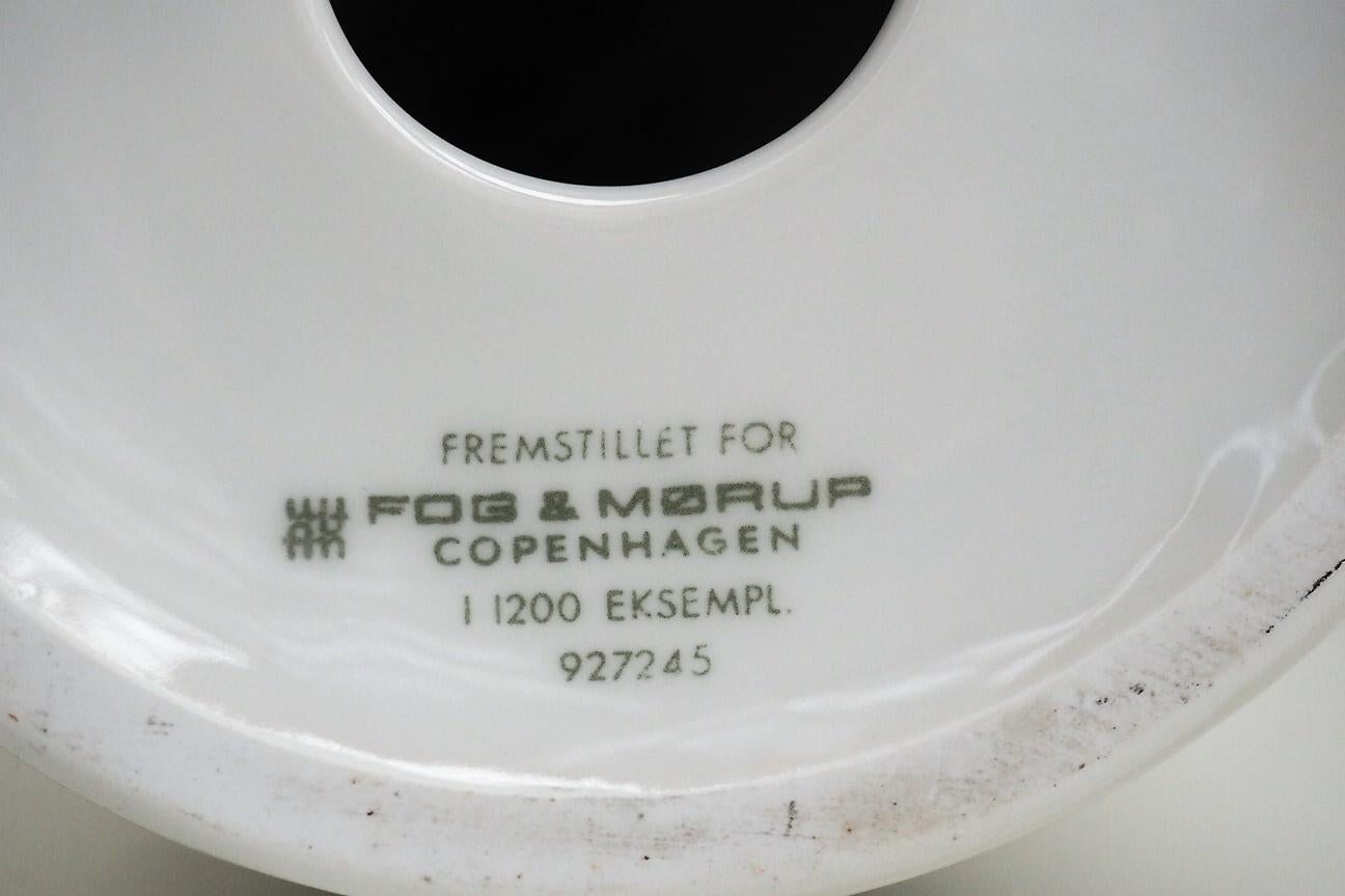 White Porcelain Table Lamp by Royal Copenhagen with Fog & Mørup, 1960s Design For Sale 3
