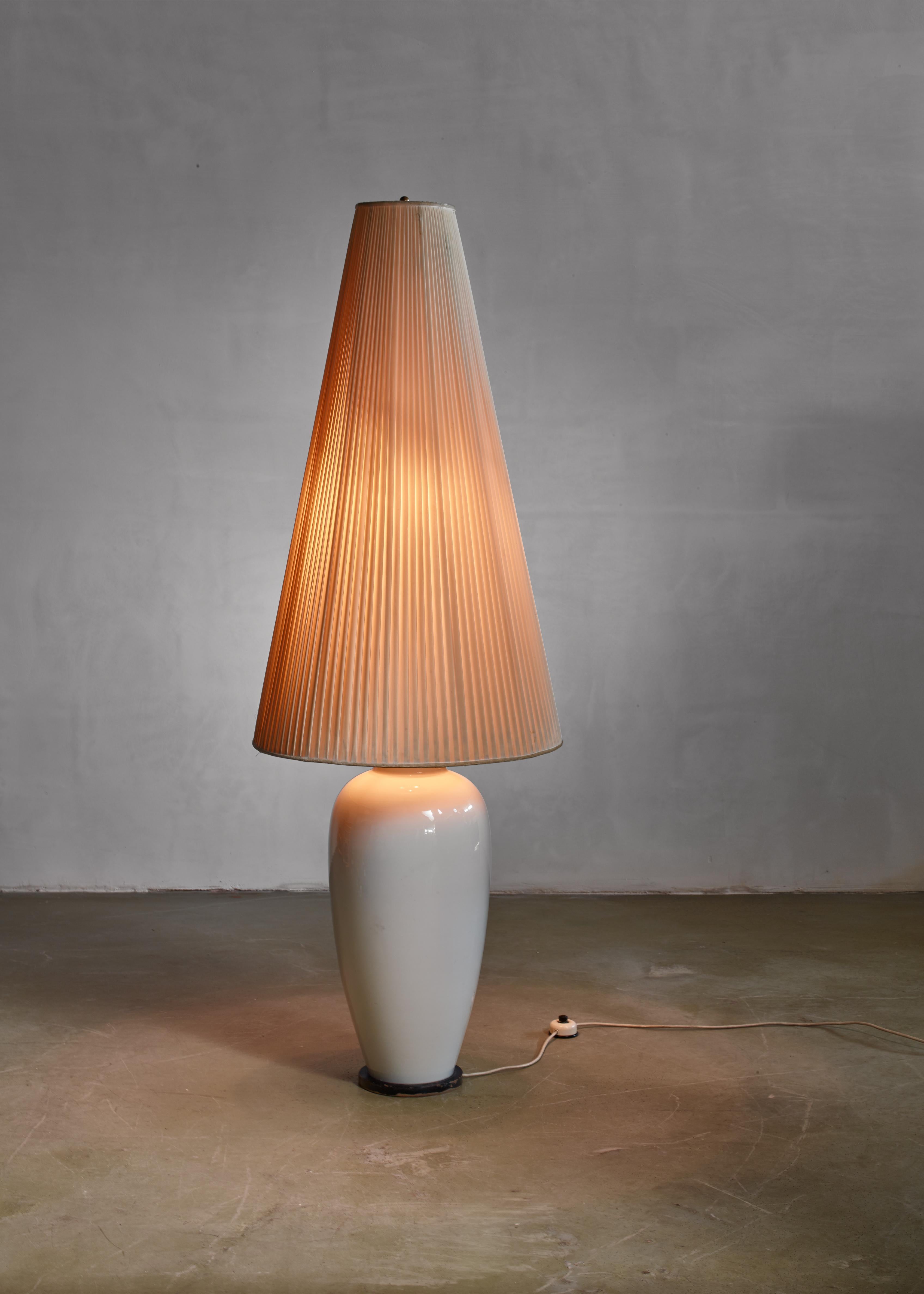 Tisch- oder Stehlampe aus weißem Porzellan von KPM, Deutschland, 1950er Jahre (Moderne der Mitte des Jahrhunderts) im Angebot