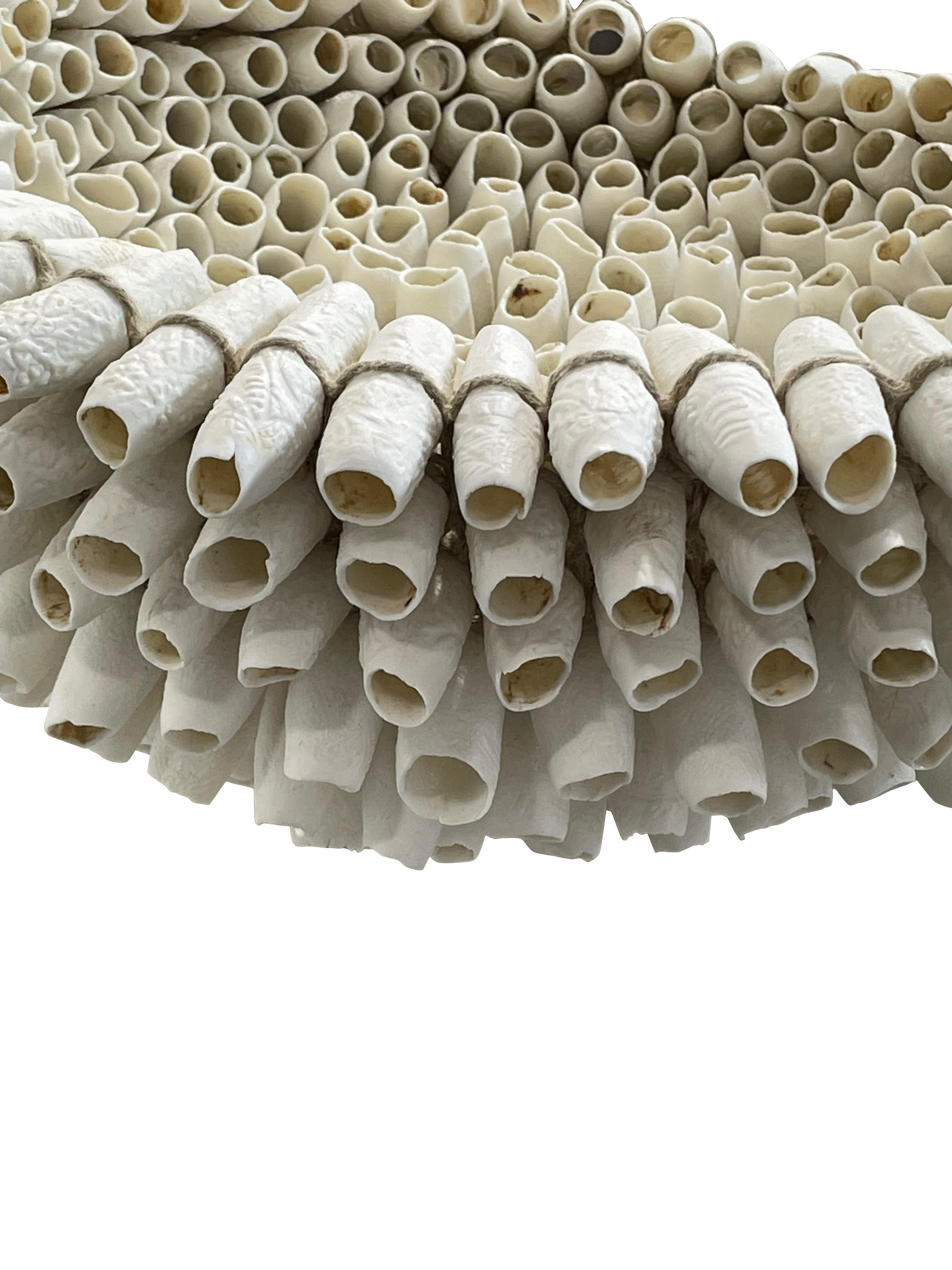 Bol à formes tubulaires en porcelaine blanche, France, Contemporary Neuf - En vente à New York, NY