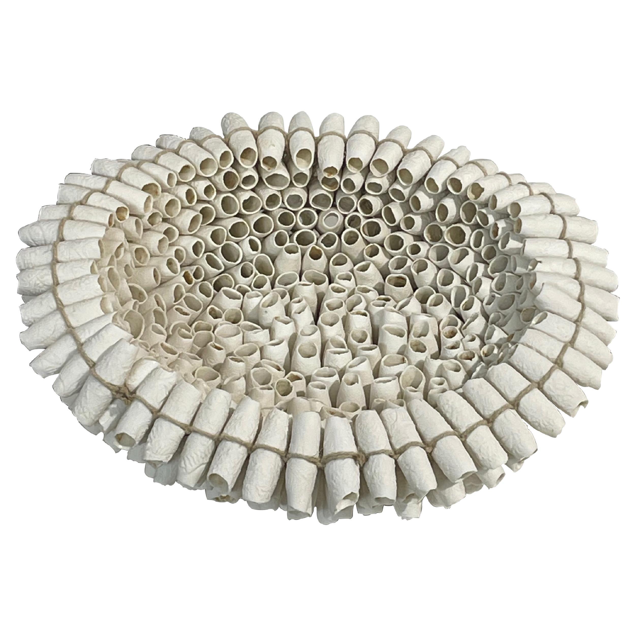 Bol à formes tubulaires en porcelaine blanche, France, Contemporary en vente