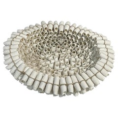 Bol à formes tubulaires en porcelaine blanche, France, Contemporary