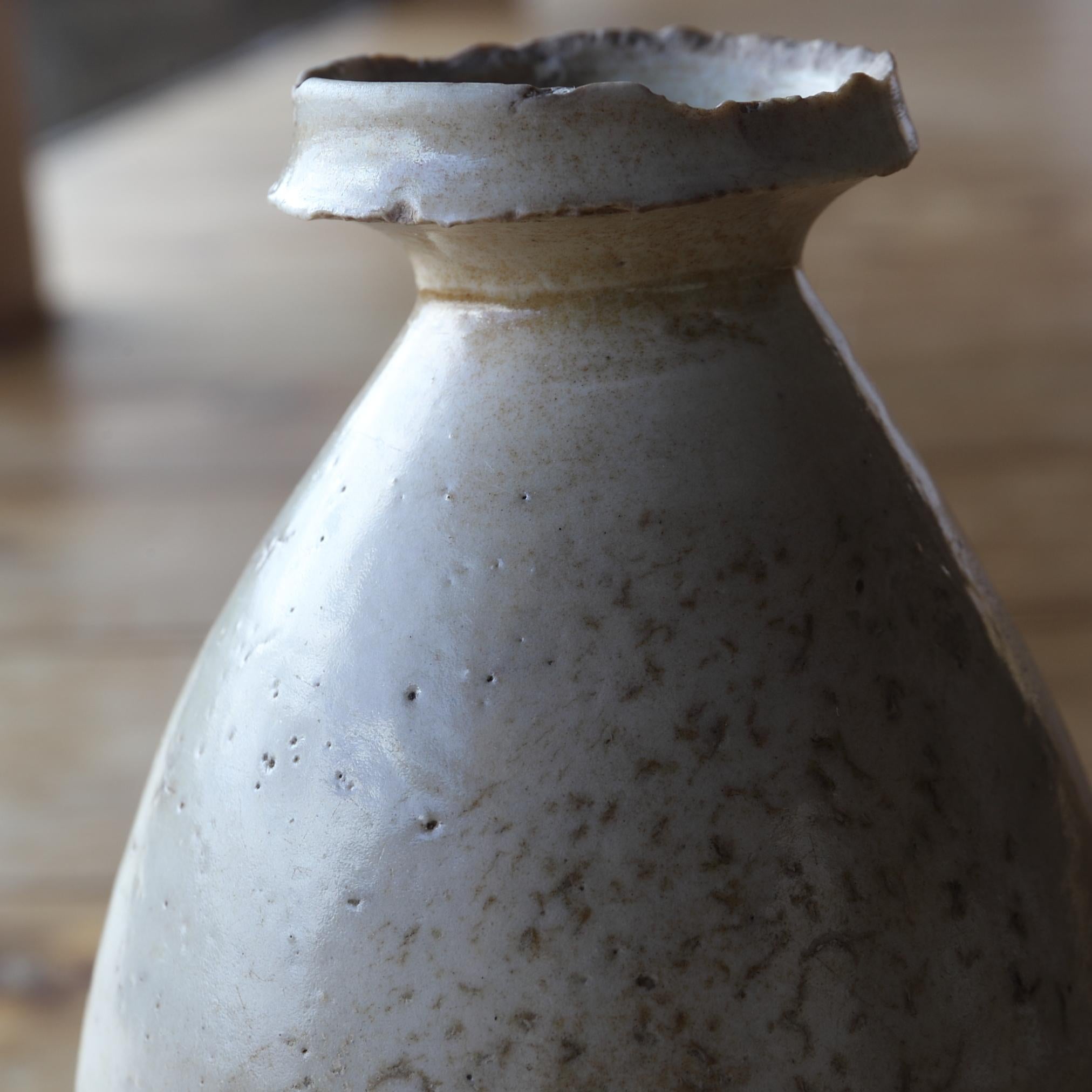 White Porcelain Vase / 17th Century / Korean Antiques / Joseon Dynasty For Sale 9