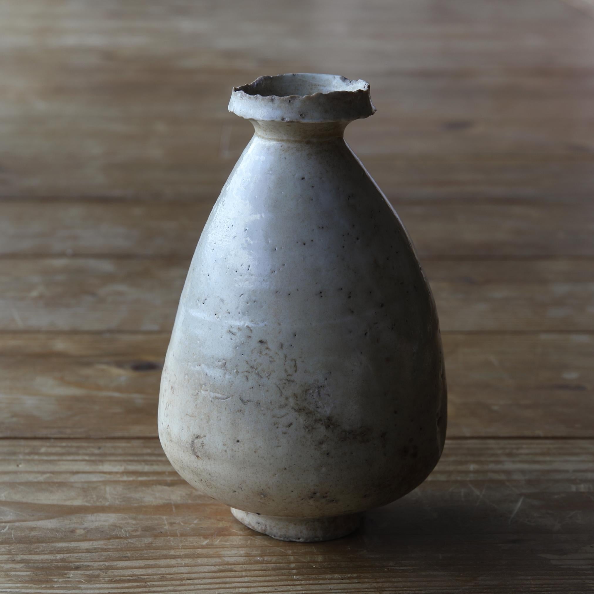 Ceramic White Porcelain Vase / 17th Century / Korean Antiques / Joseon Dynasty For Sale