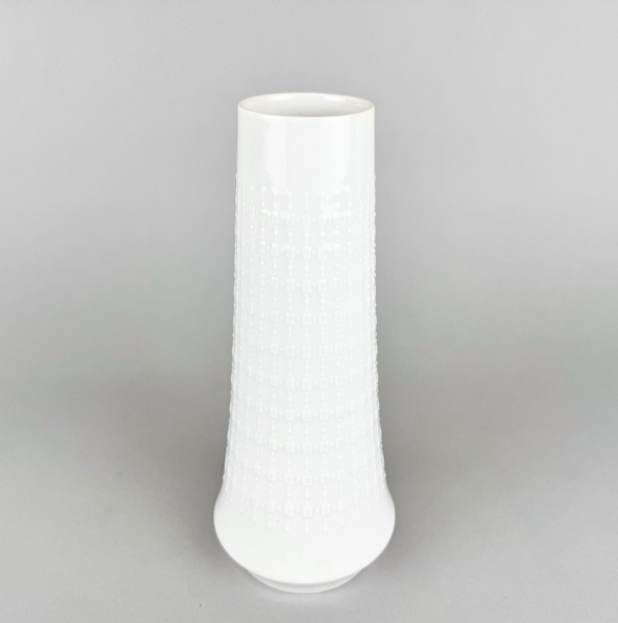 Mid-Century moderno Vaso in porcellana bianca di Lorenz Hutschenreuther, Germania in vendita