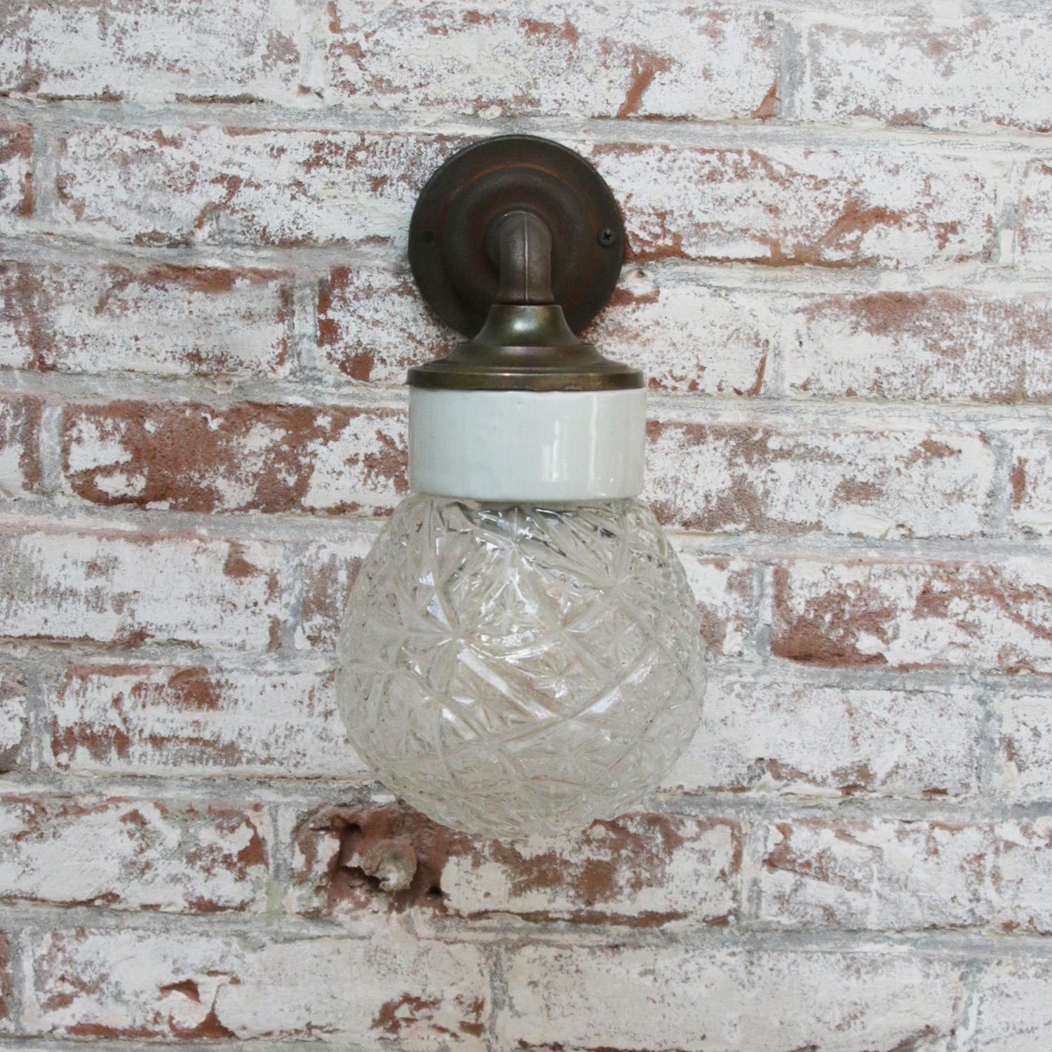 White Porcelain Vintage Industrial Clear Glass Brass Wall Lamp Scones For Sale 3