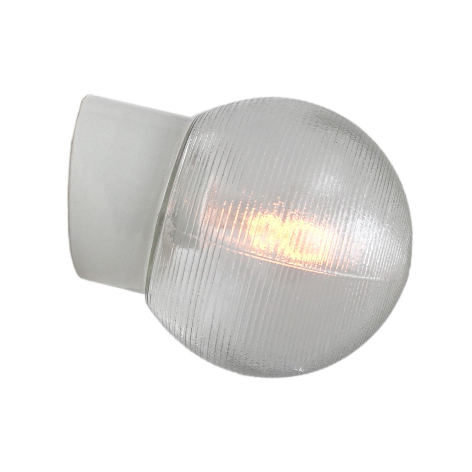 Industrial wall lamp.
White porcelain, striped glass.
2 conductors, no ground.

Weight: 0.90 kg / 2 lb

Priced per individual item. All lamps have been made suitable by international standards for incandescent light bulbs, energy-efficient and LED