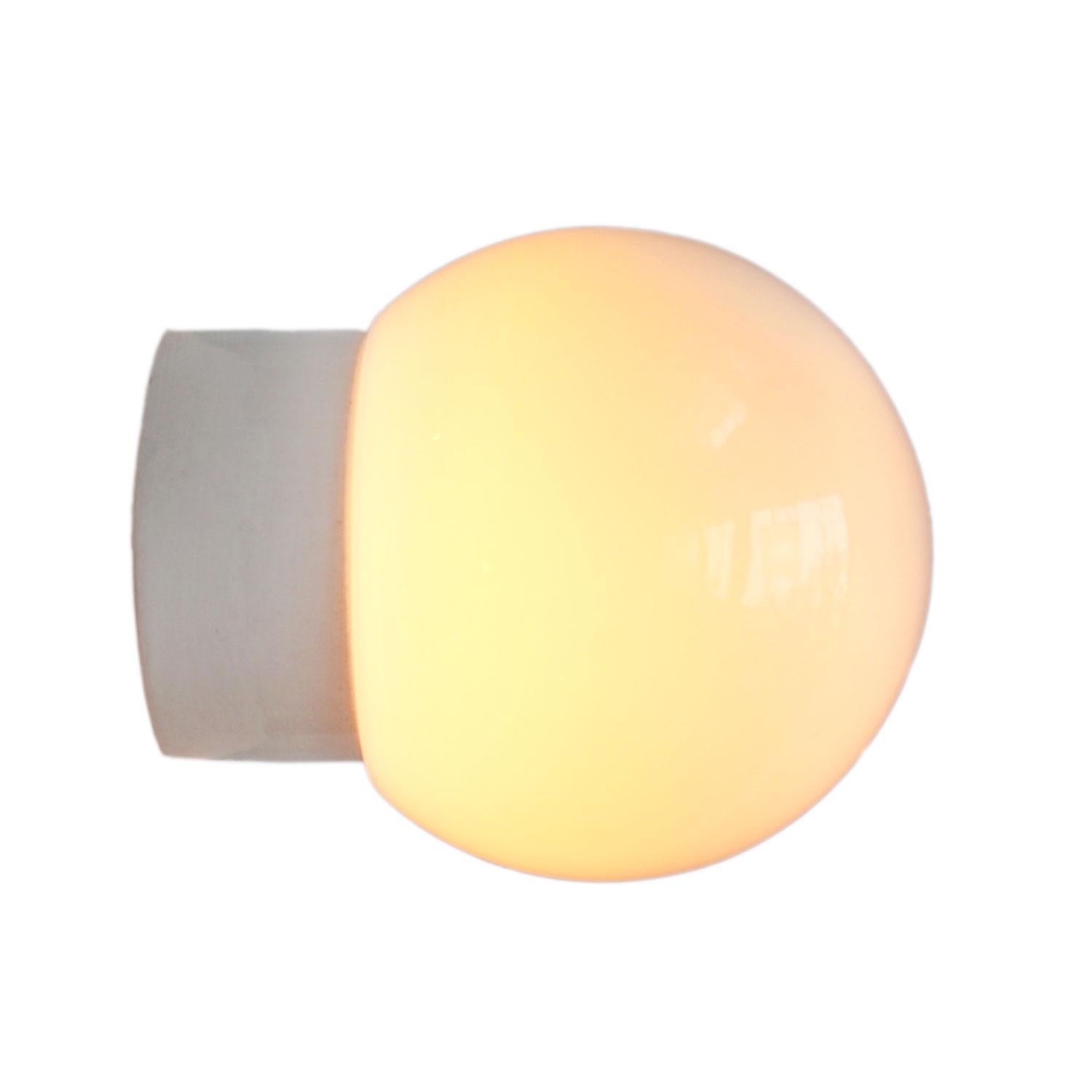 Industrial ceiling lamp.
White porcelain, white opaline glass.
2 conductors, no ground.
Measures: Diameter foot 10 cm

Weight: 1.1 kg / 2.4 lb

Priced per individual item. All lamps have been made suitable by international standards for