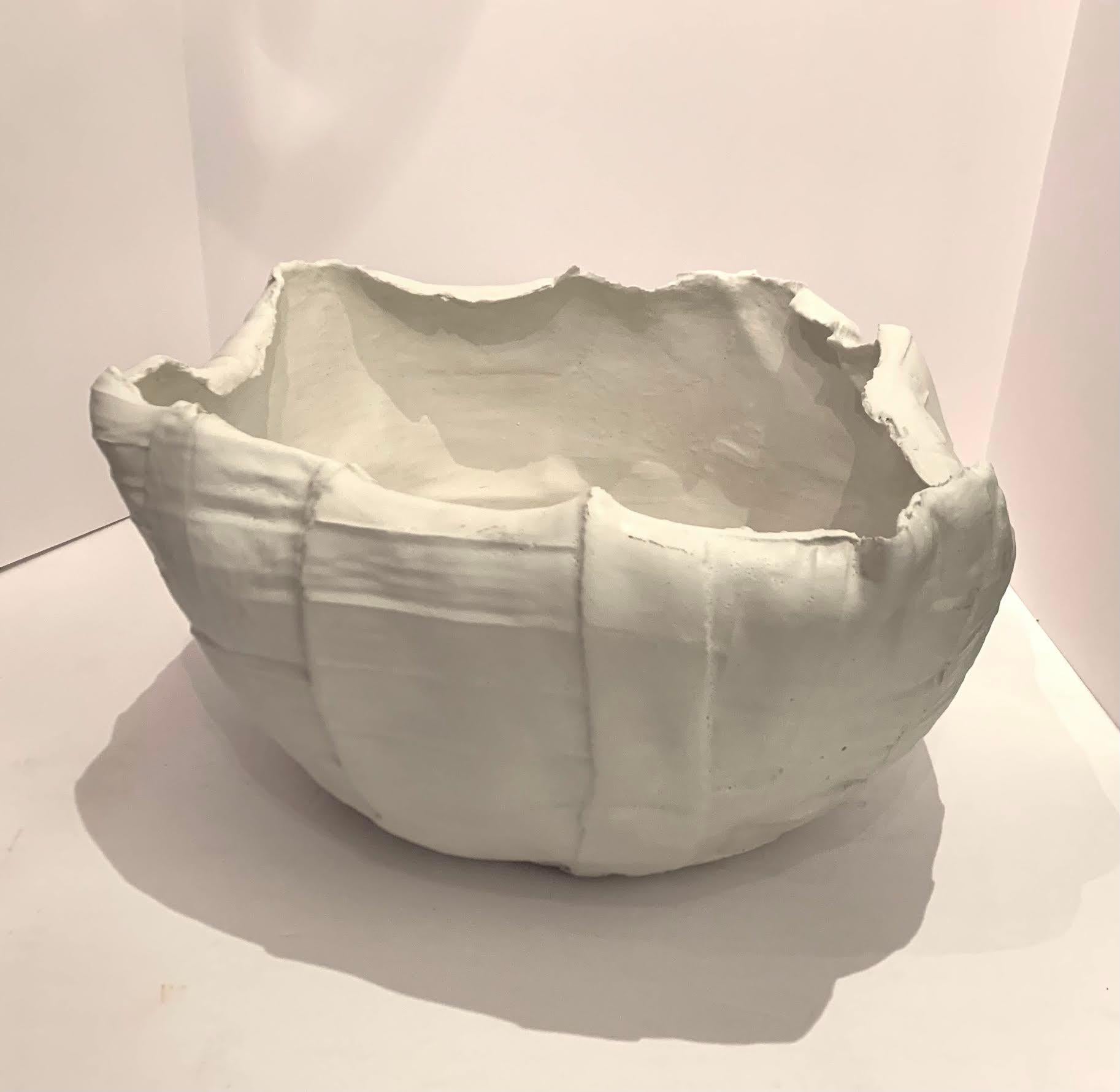 White Porcelain Wide Rib Textured Design Bowl, Italy, Contemporary In New Condition In New York, NY
