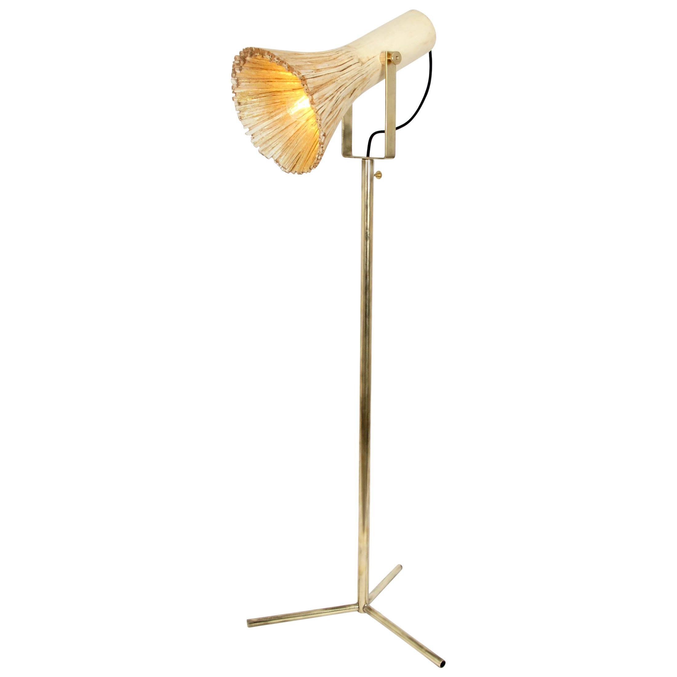 Lampadaire en bois pressé blanc de Johannes Hemann