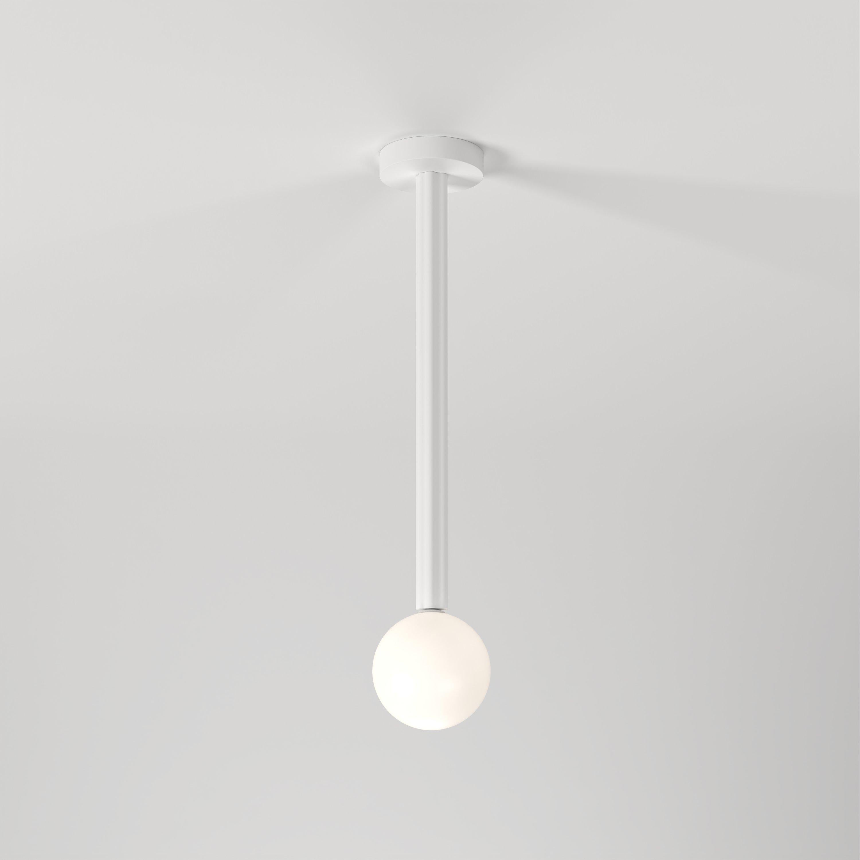 Lampada a sospensione A.Profiles bianca di Atelier Ati
Dimensioni: D 13,5 x H 67,5 cm.
Materiali: Metallo verniciato a polvere, vetro bianco.

Disponibile in altri colori. Contattateci.

Tutte le nostre lampade possono essere cablate a seconda del