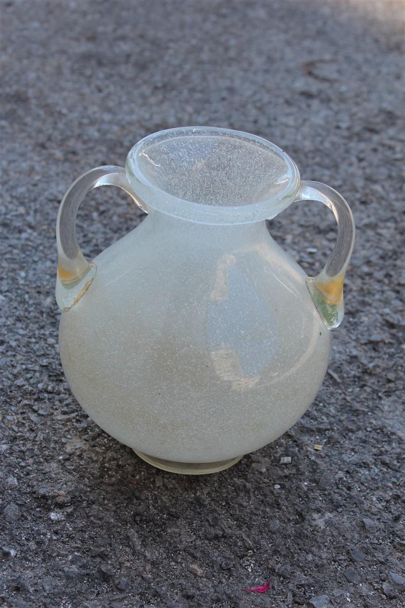 White Pulegoso Murano glass vase 1950s Seguso Italian design.