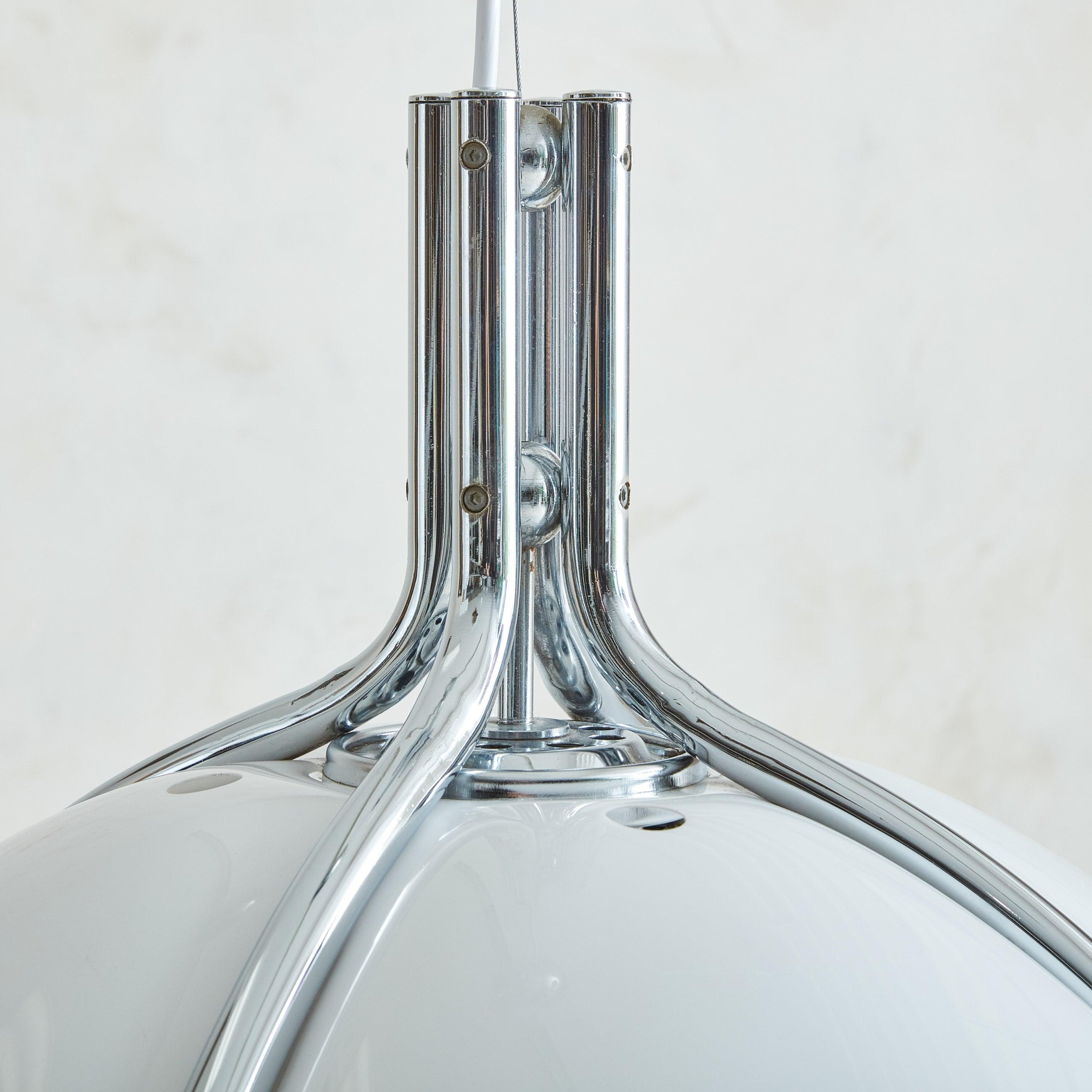White 'Quadrifoglio' Pendant Light by Gae Aulenti for Harvey Guzzini, 1970s 1