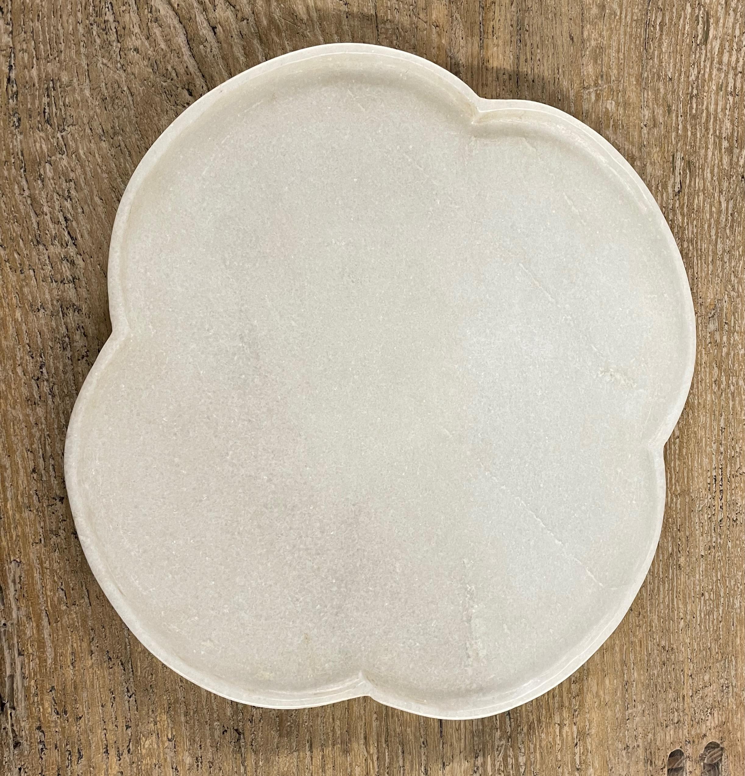 Indian White Quatrefoil Shaped Marble Tray, India, Contemporary For Sale