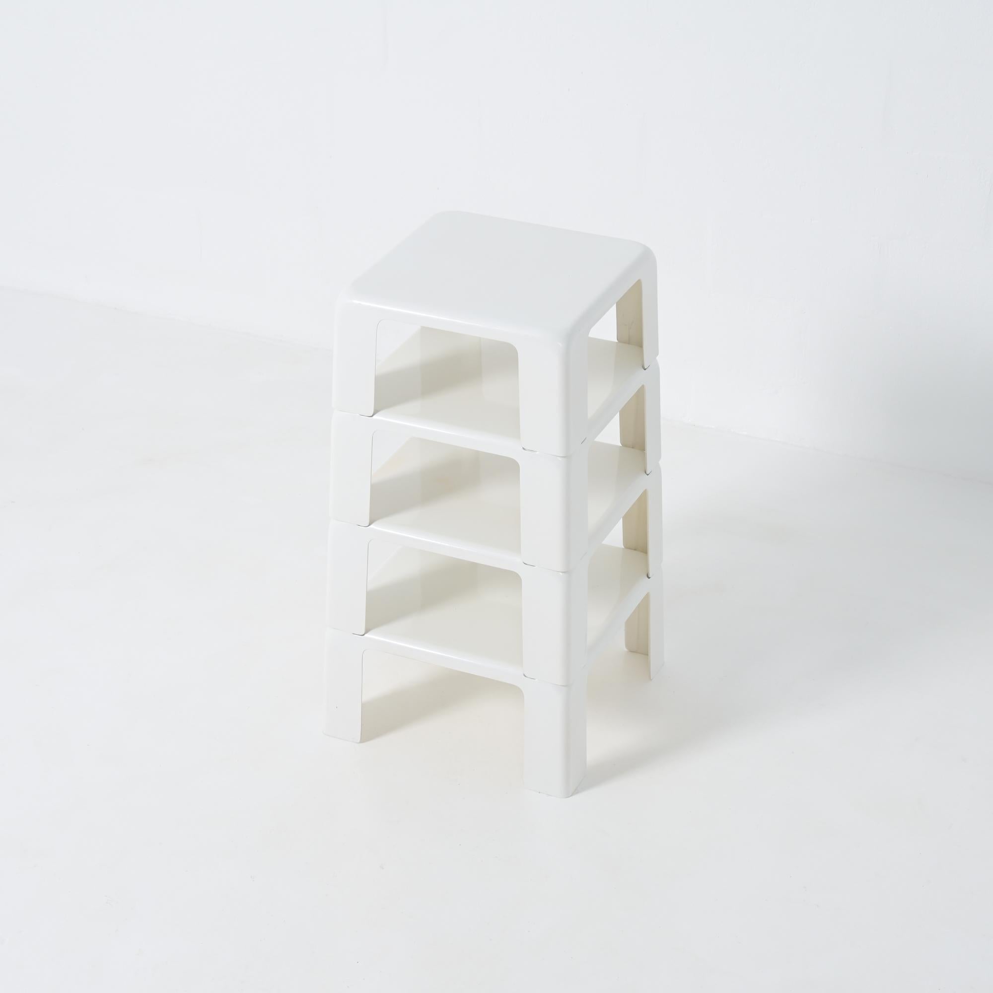 Italian White Quattro Gatti by Mario Bellini for B&B Italia For Sale