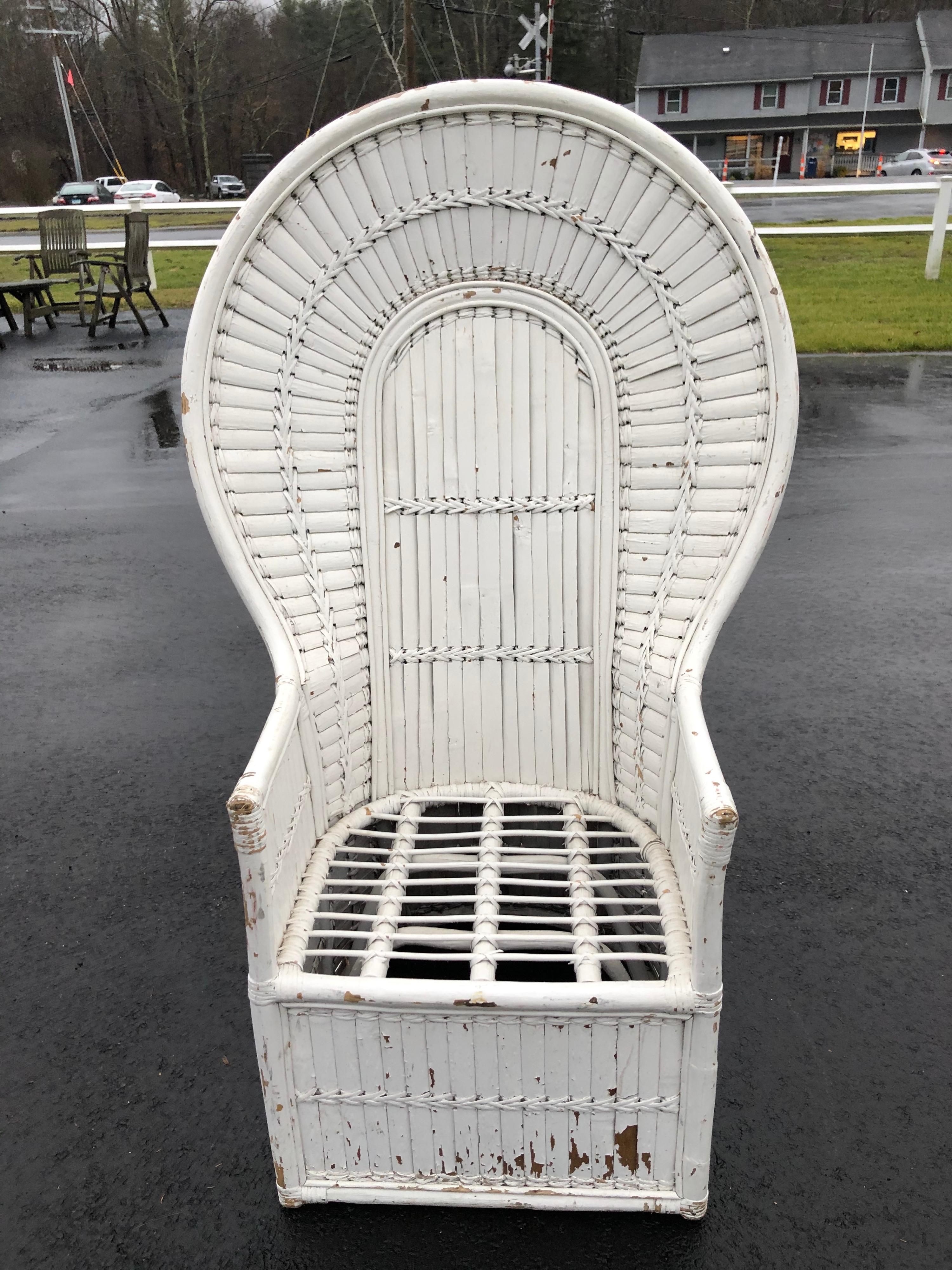 White Split Bamboo and Rattan Peacock Chair For Sale 1
